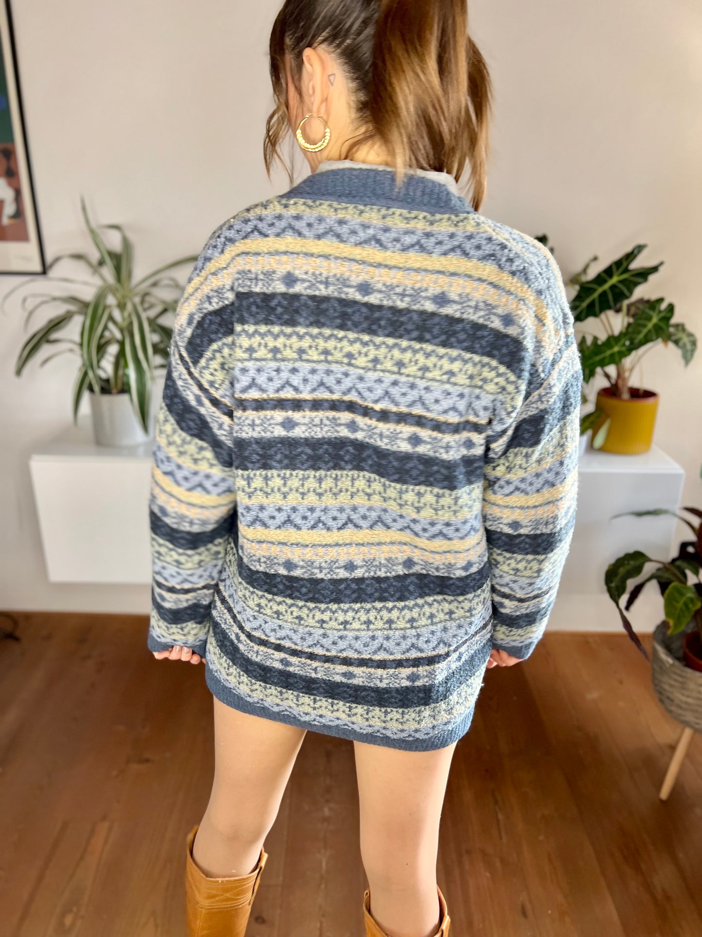 1970's vintage oversize blue and cream stripe cardigan