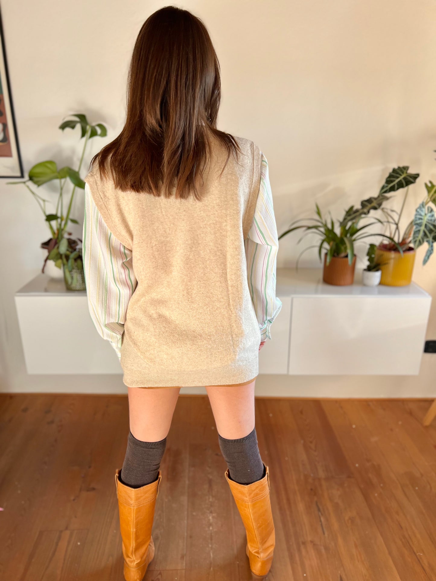 1970's vintage beige wool knit sweater vest
