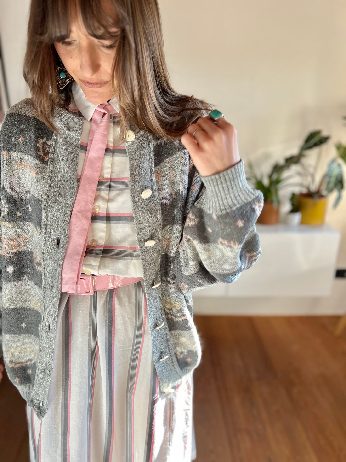 1970's vintage grey knit wool cardigan with peach abstract floral pattern