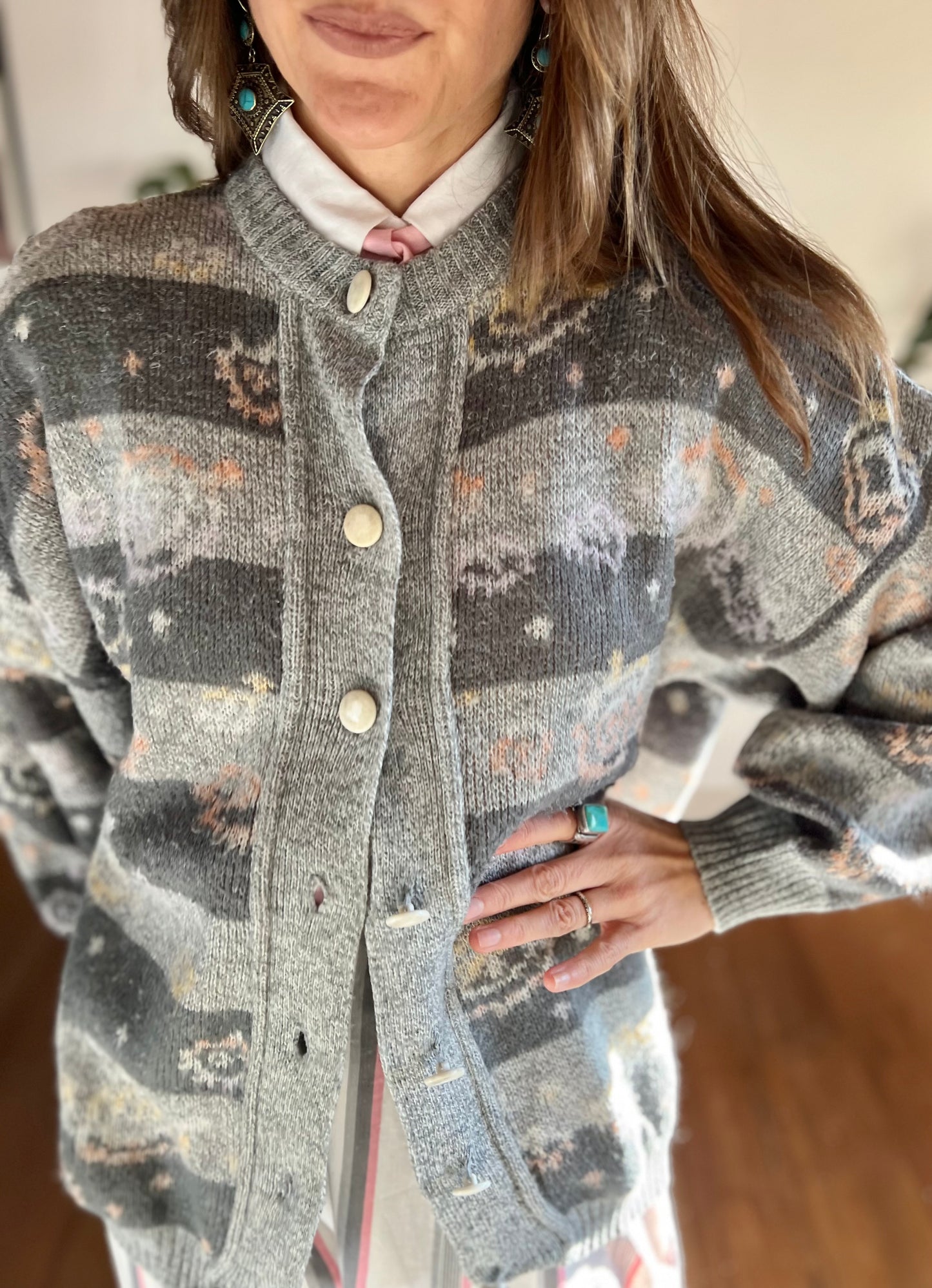 1970's vintage grey knit wool cardigan with peach abstract floral pattern