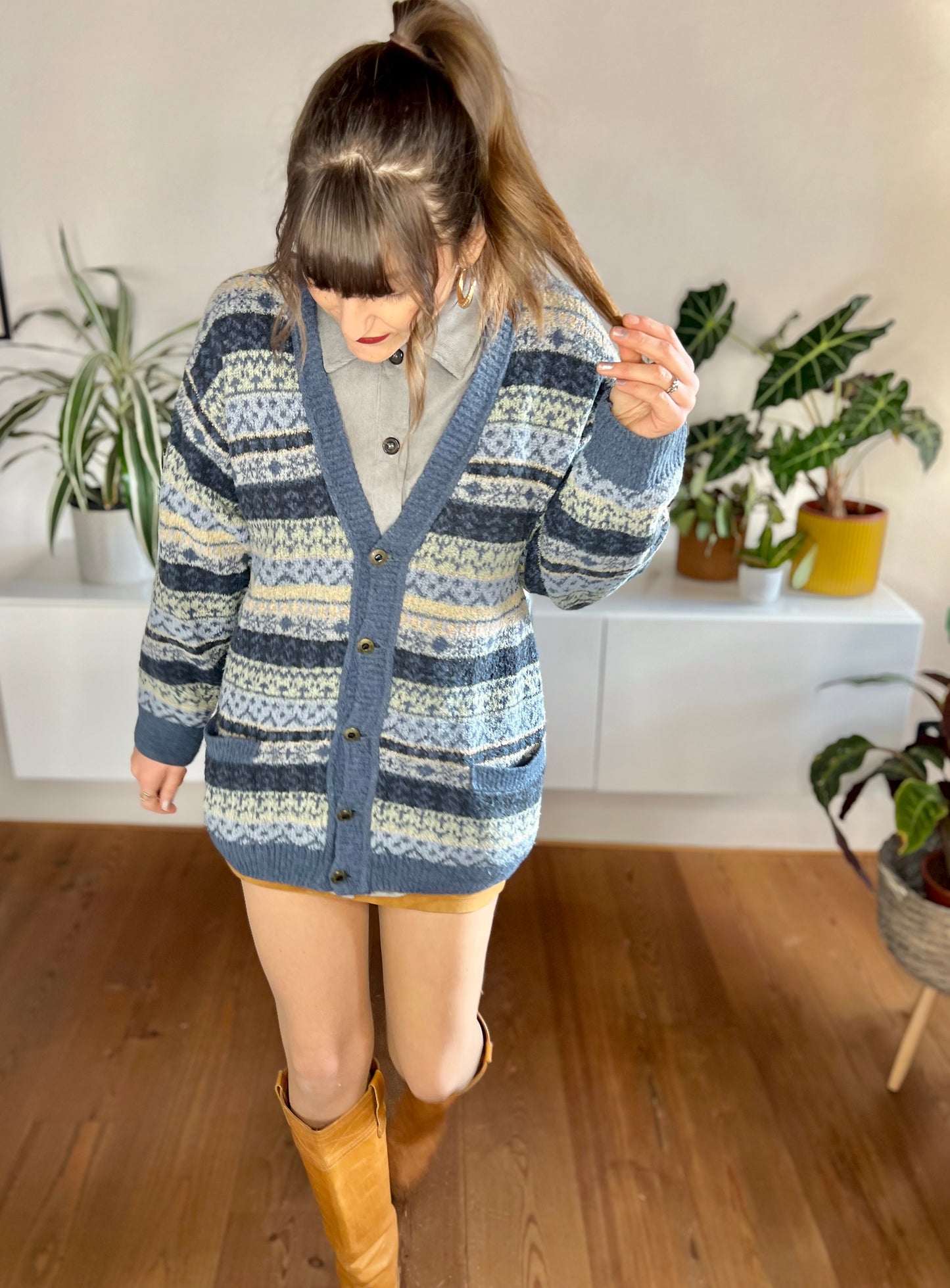 1970's vintage oversize blue and cream stripe cardigan