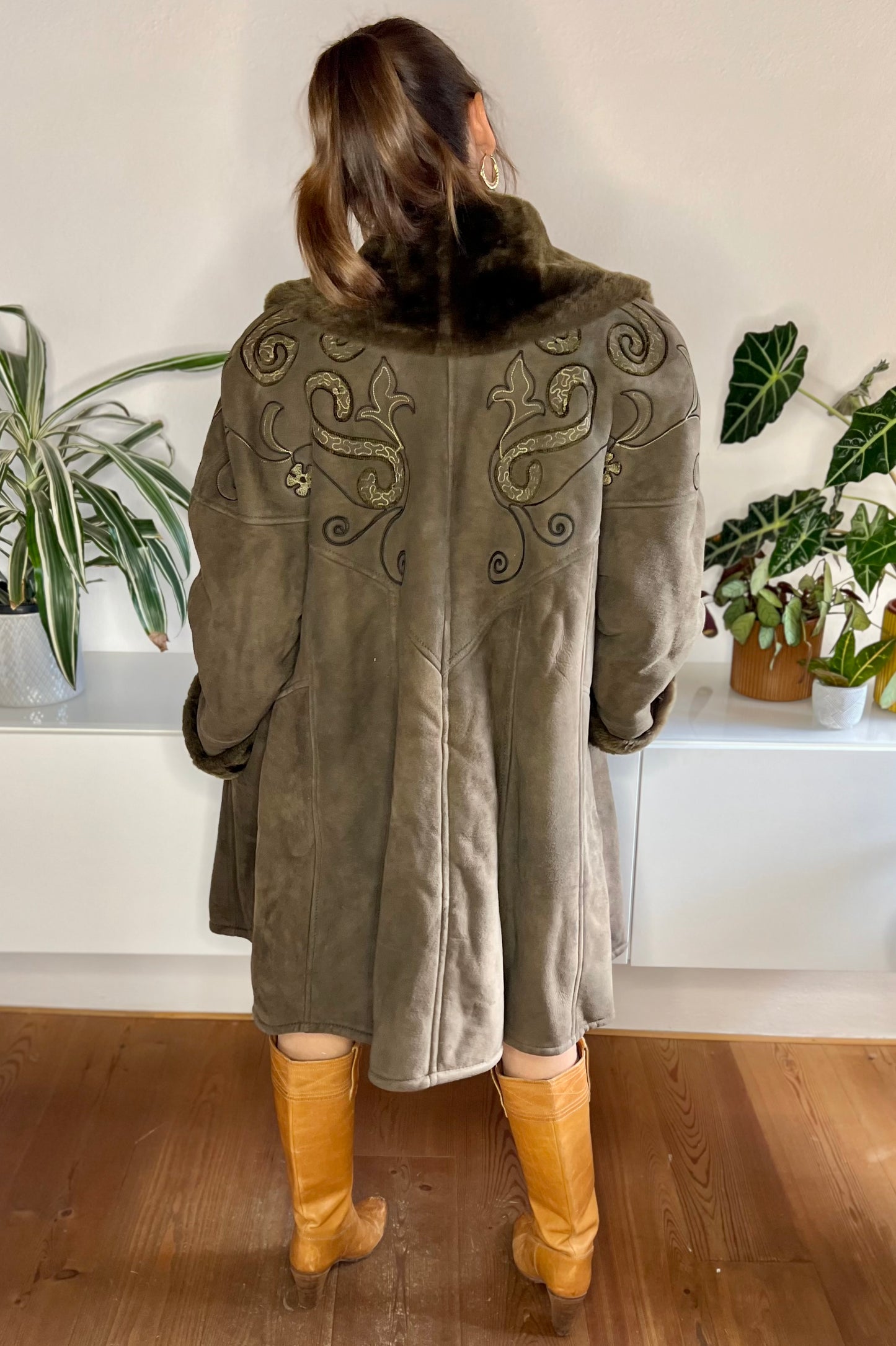 1970's vintage brown embroidered shearling coat