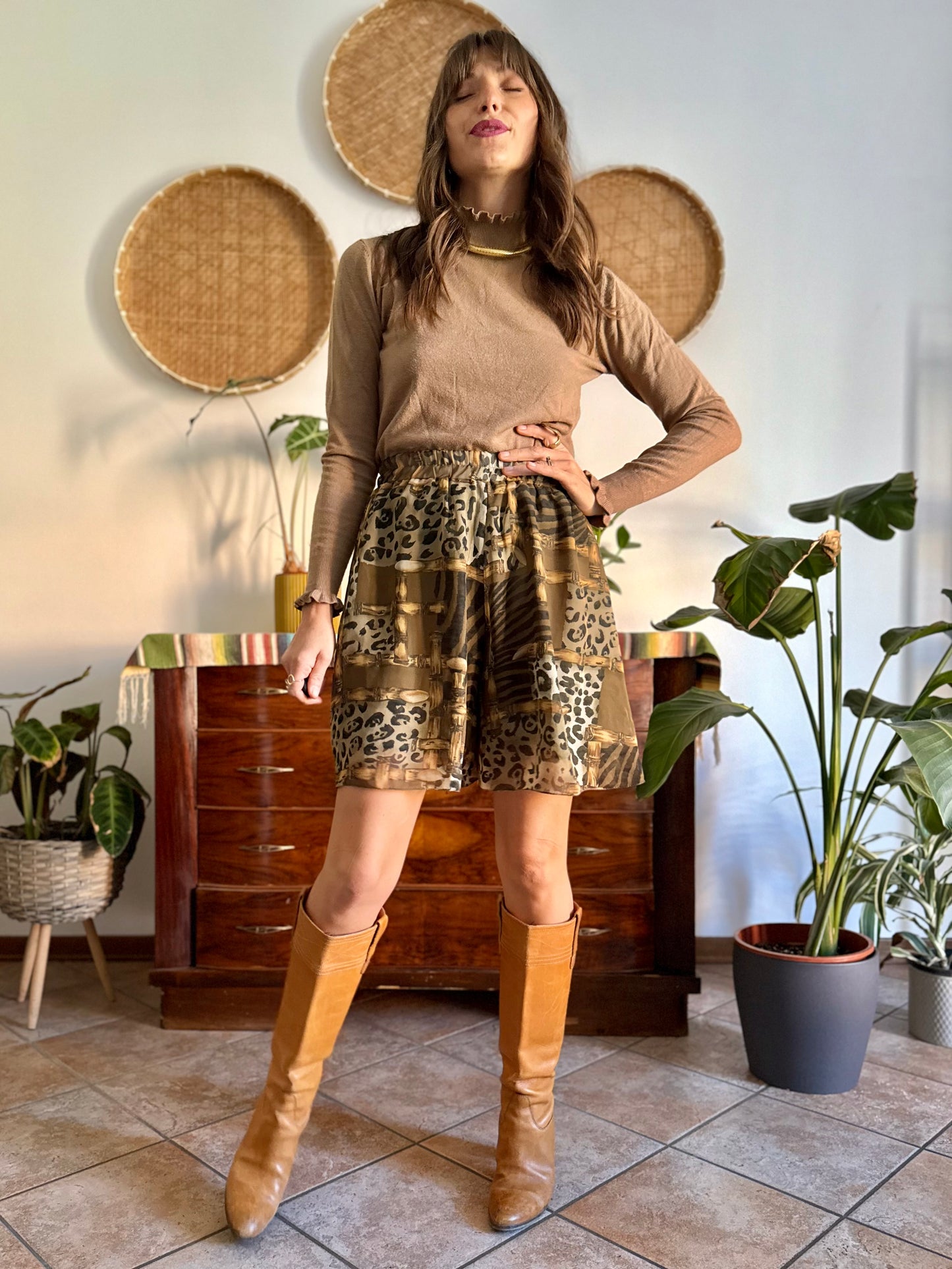 1999’s vintage high waisted green and brown western print shorts