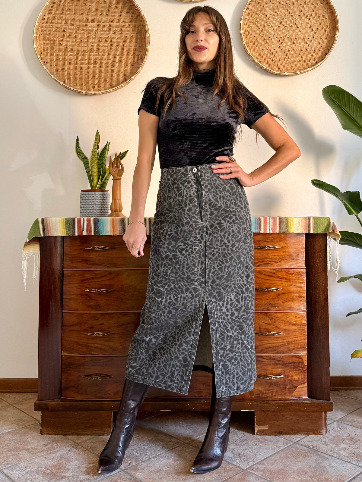 1970’s vintage dark grey animal print denim midi skirt