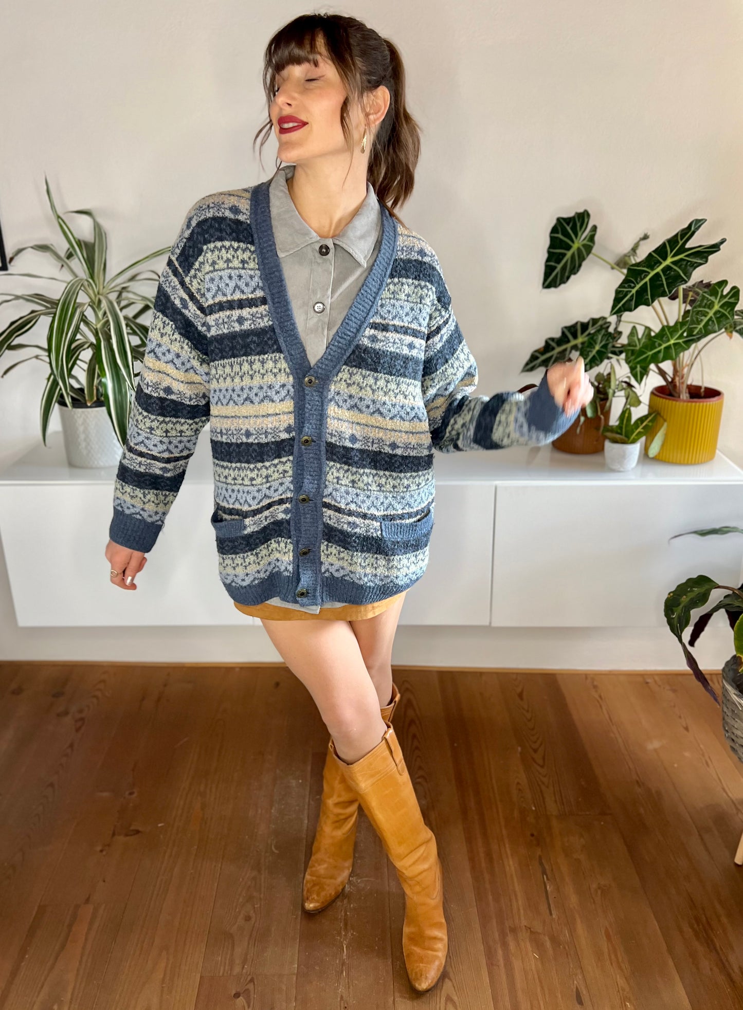 1970's vintage oversize blue and cream stripe cardigan