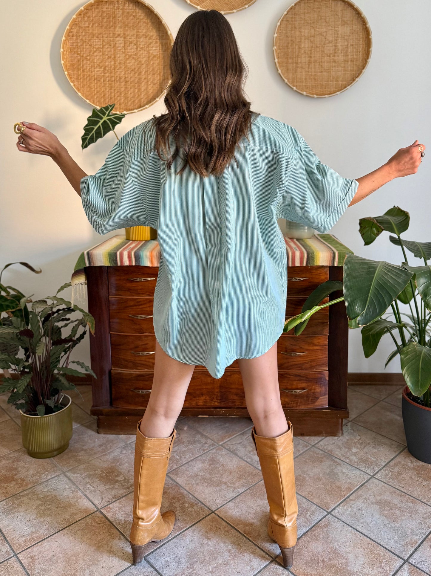 1970's vintage green and white vertical stripe short sleeve shirt