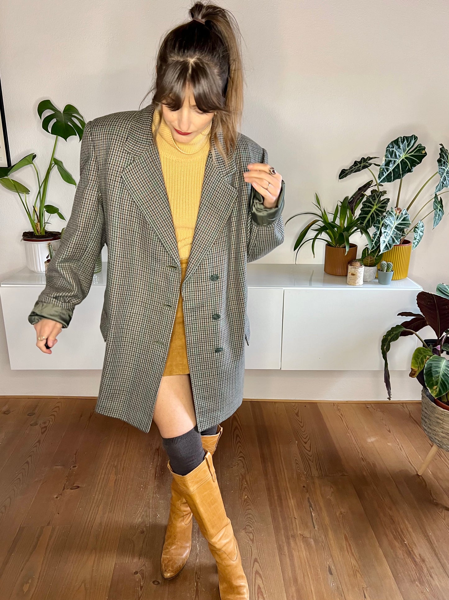 1970's vintage oversize green, brown and grey houndstooth wool blazer