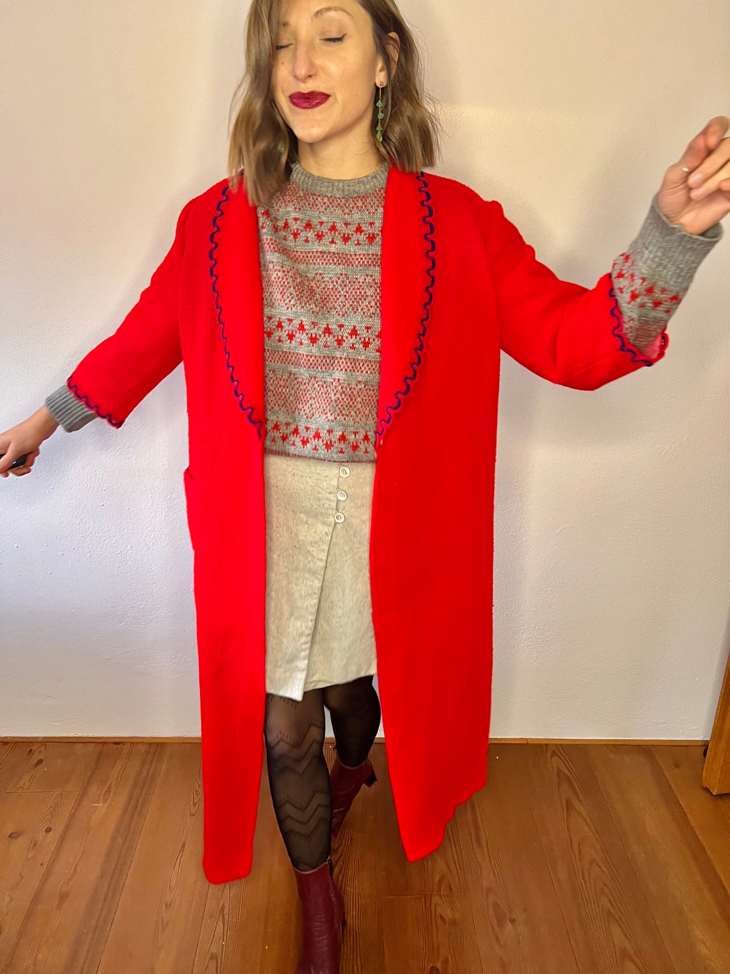 1970's vintage red house coat with navy scallop trim