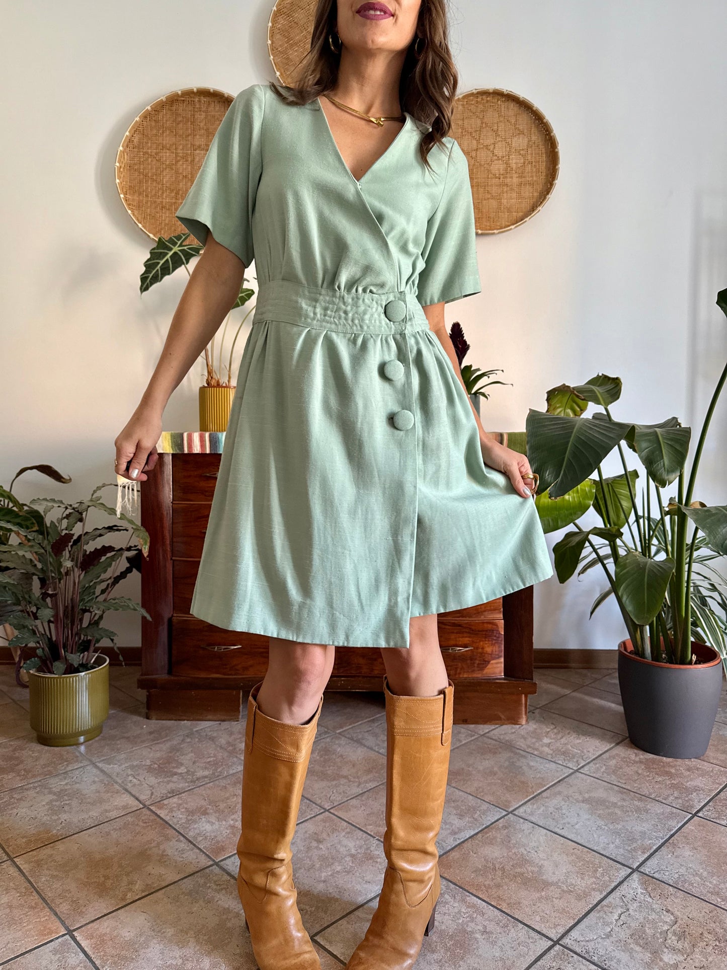 1960's vintage mint green mini dress with oversize button details