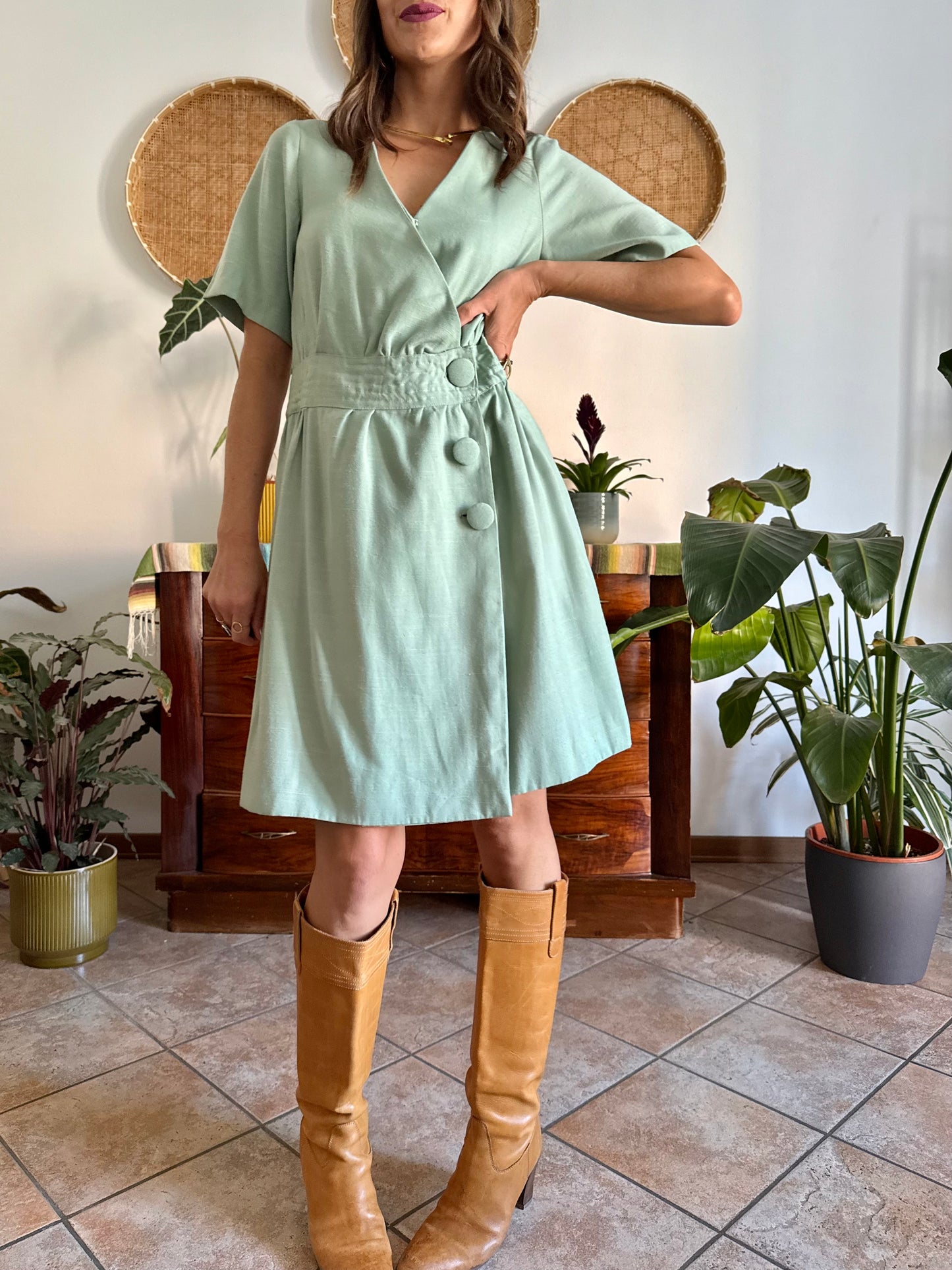 1960's vintage mint green mini dress with oversize button details