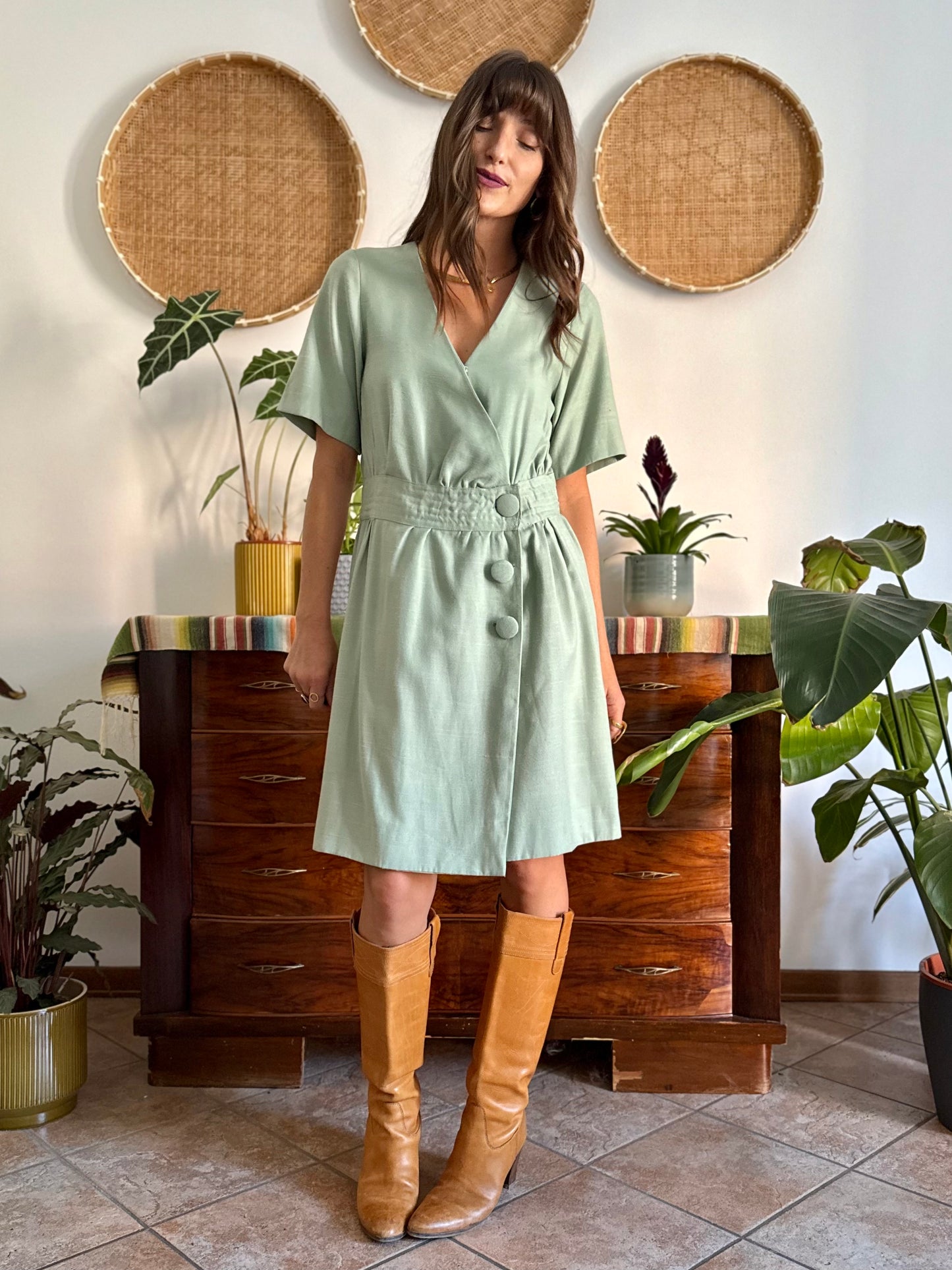 1960's vintage mint green mini dress with oversize button details