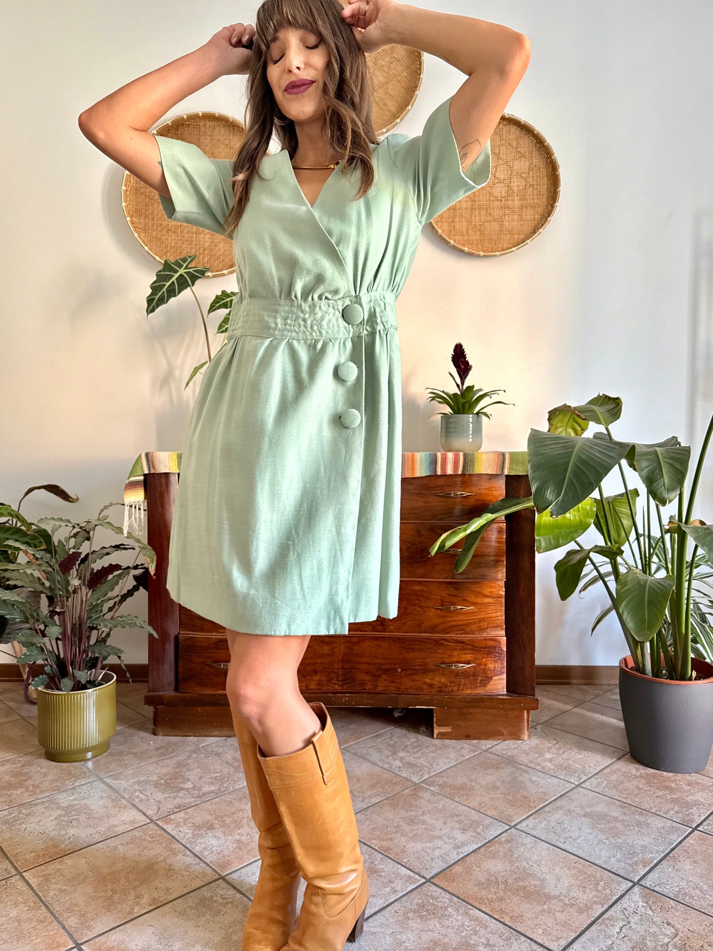 1960's vintage mint green mini dress with oversize button details