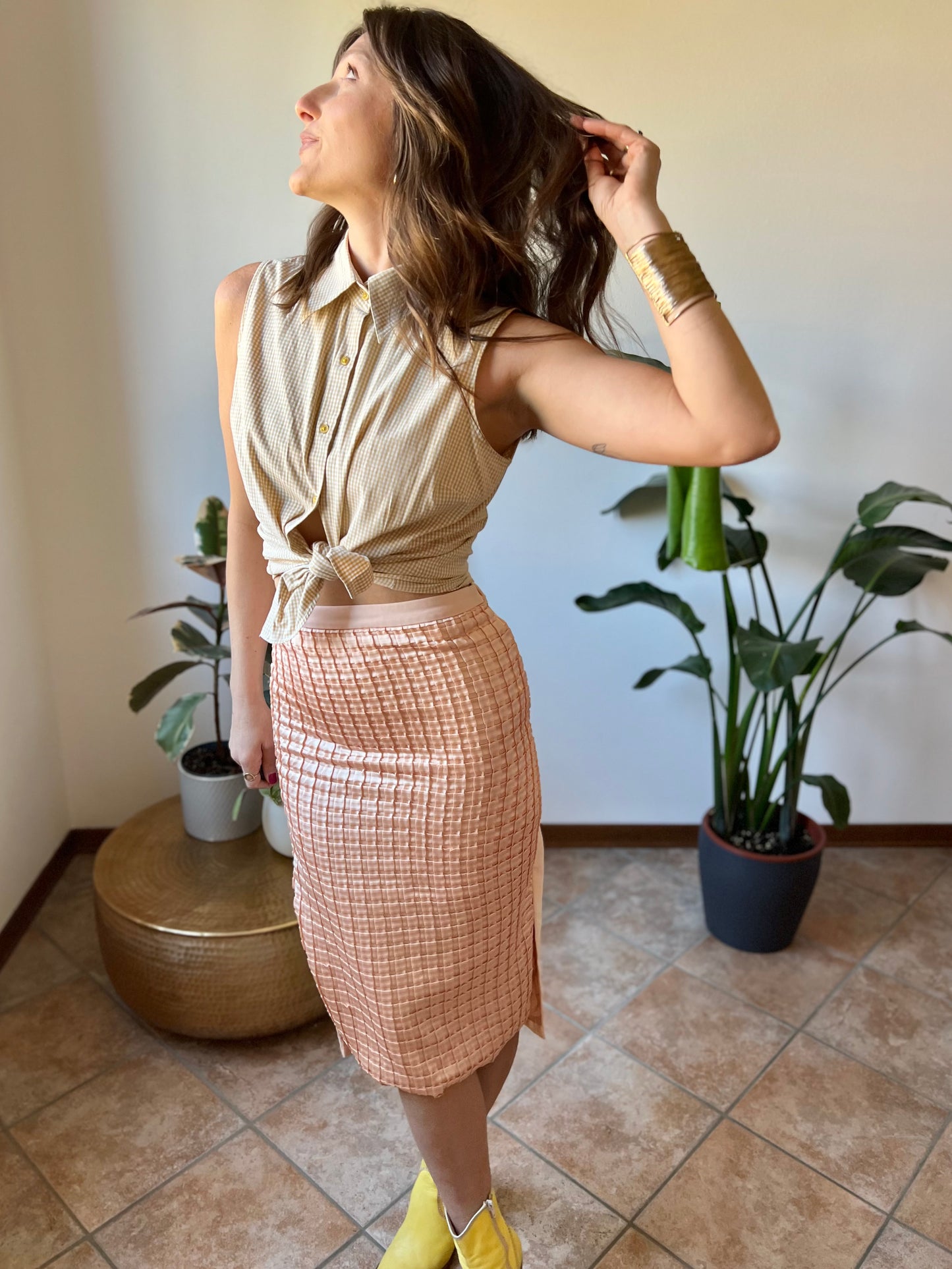 Salmon pink textured weave satin midi skirt
