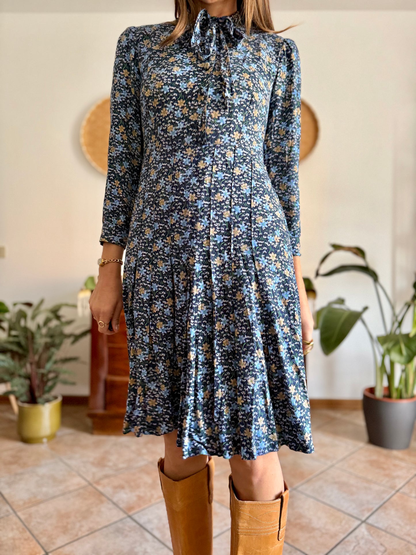 1970's vintage navy blue floral midi dress with bot tie neck