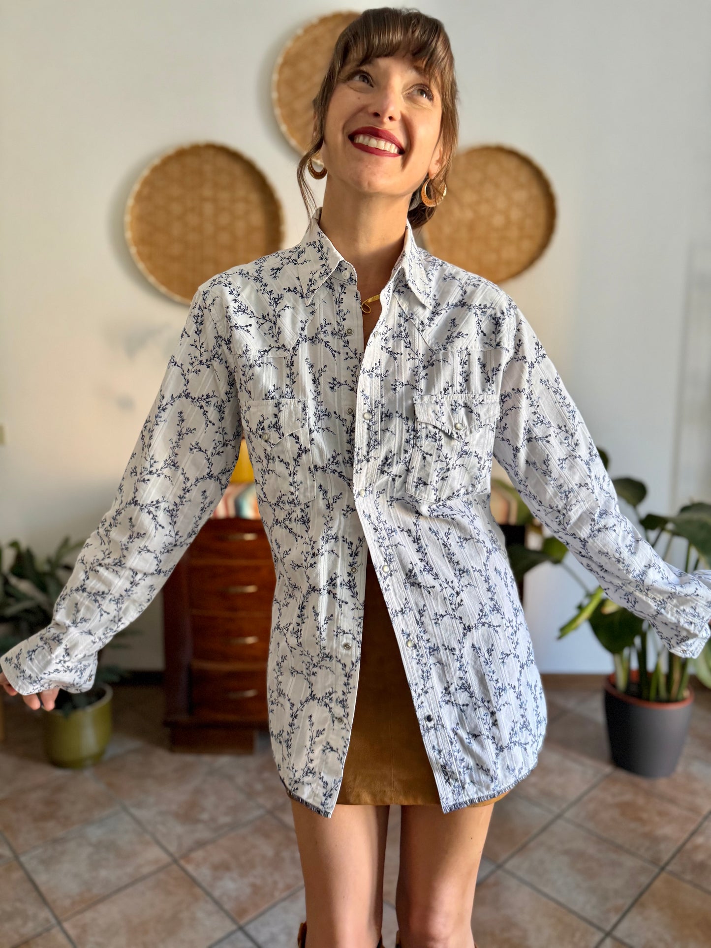 1990's vintage white pearl snap wester shirt with navy floral print