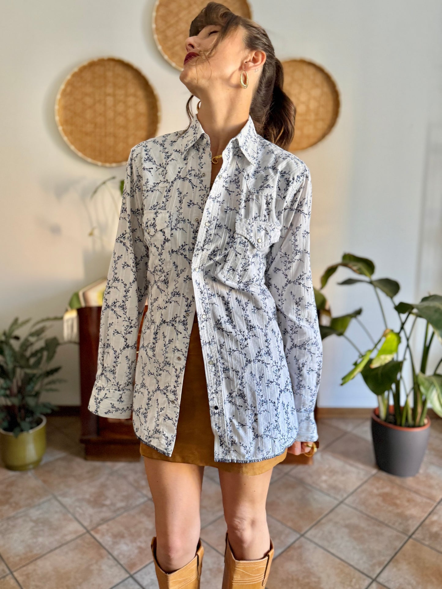 1990's vintage white pearl snap wester shirt with navy floral print