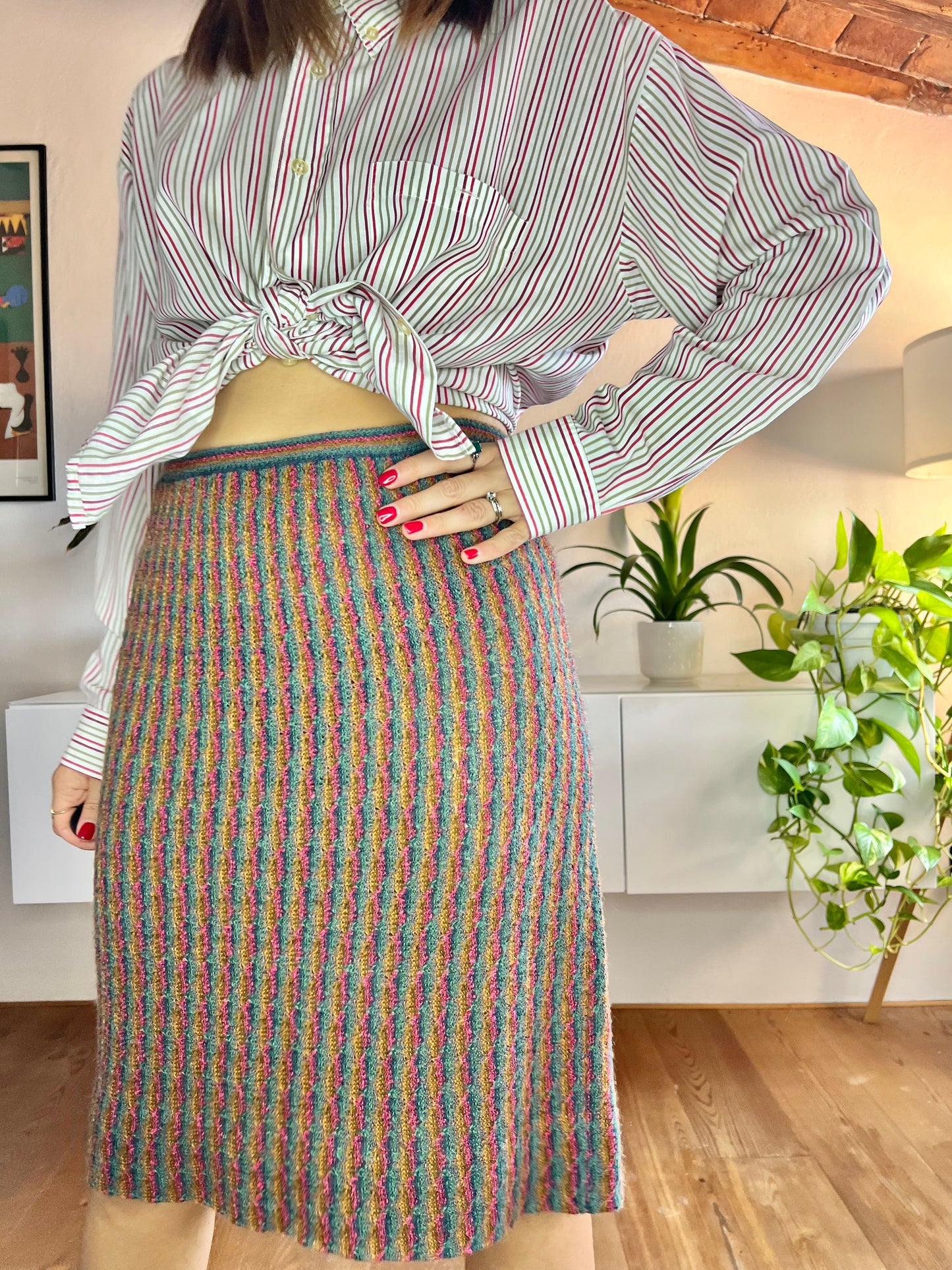 Gonna in maglia vintage a righe arcobaleno anni '70
