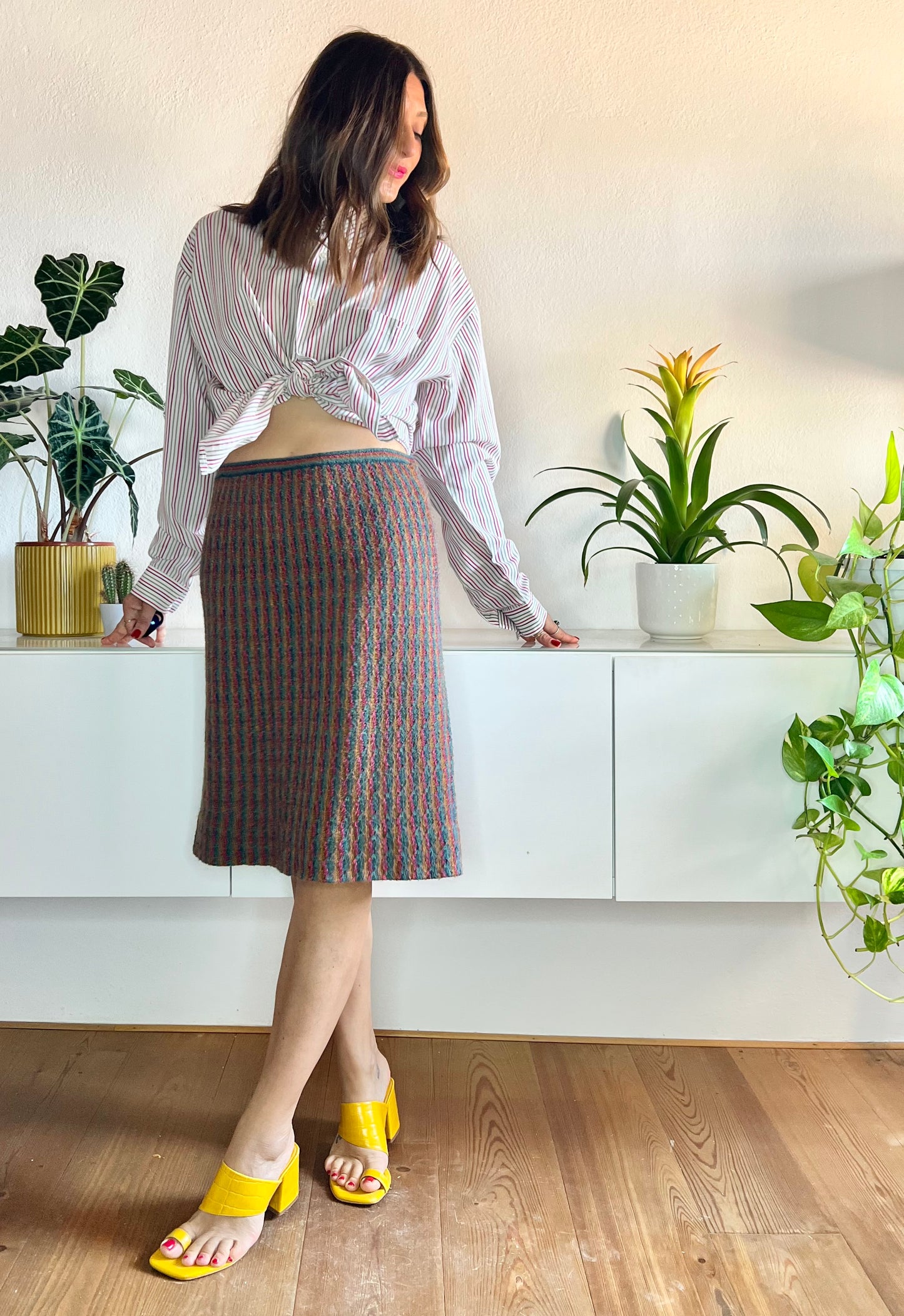 Gonna in maglia vintage a righe arcobaleno anni '70