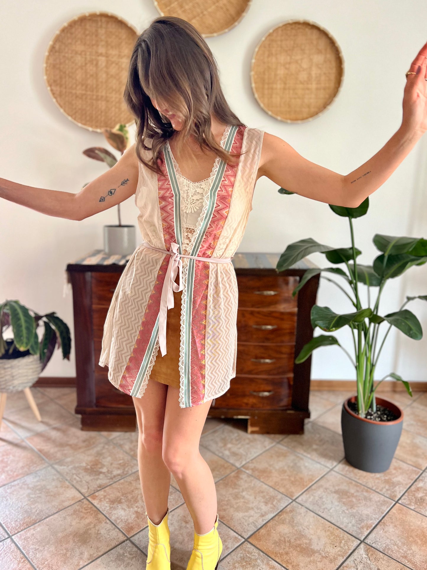 y2k vintage beige sheer chevron lace top with pink, blue and copper detailing