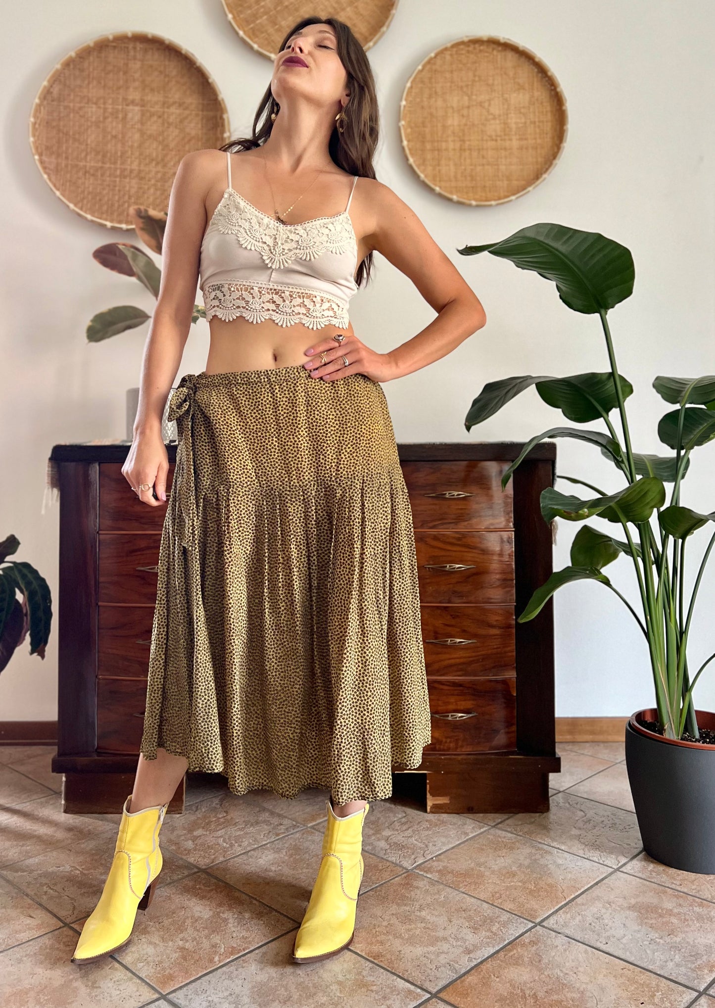 1970's vintage pale yellow and chocolate brown floral low rise midi skirt