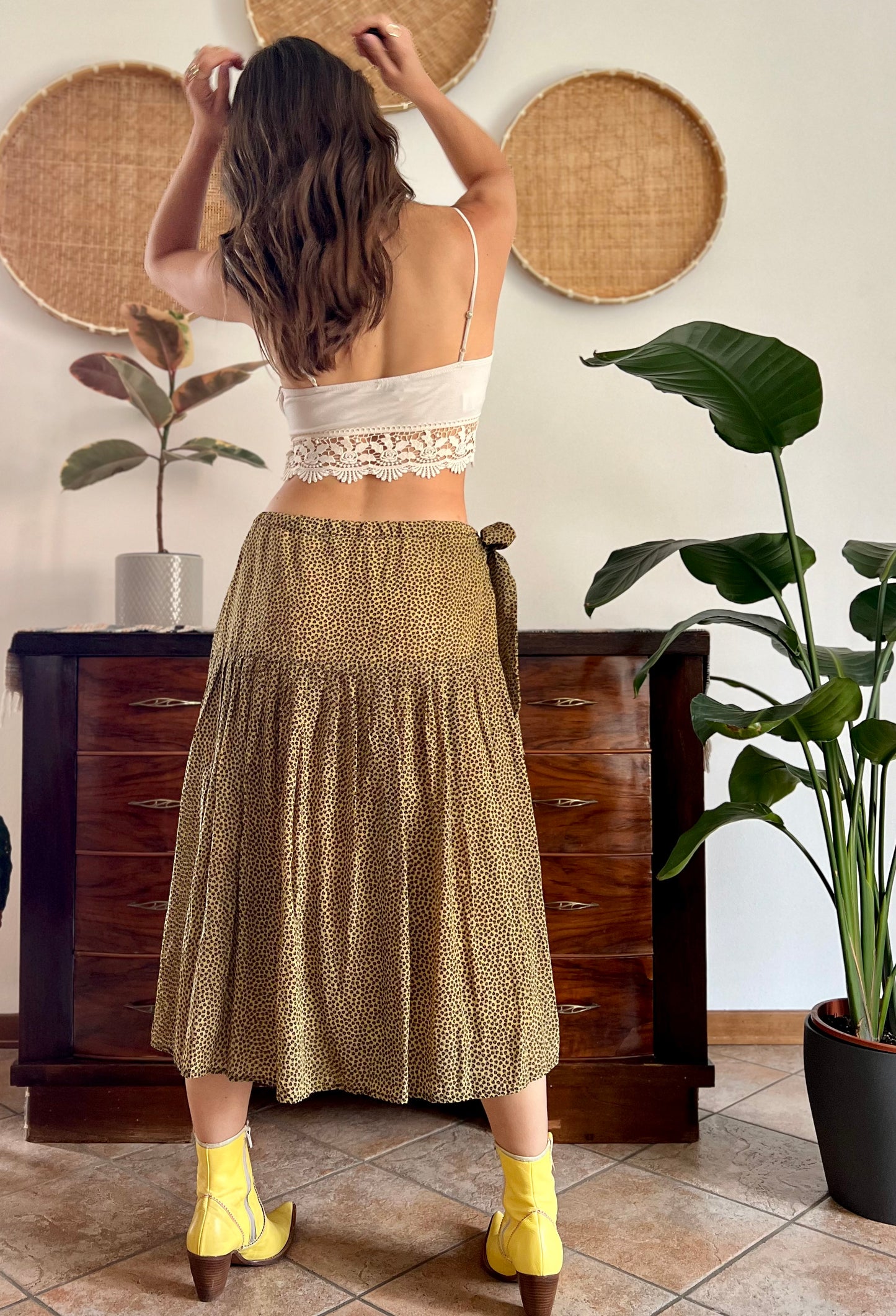1970's vintage pale yellow and chocolate brown floral low rise midi skirt