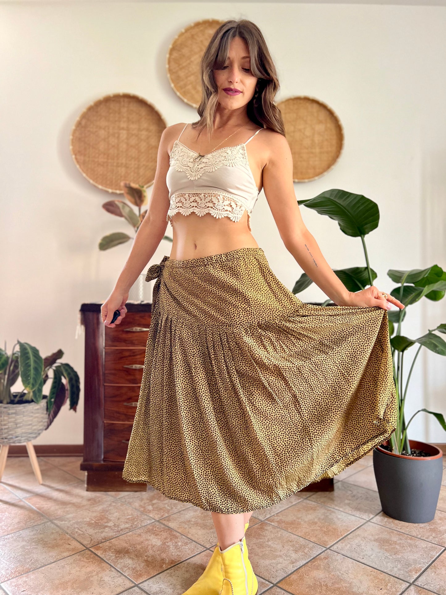 1970's vintage pale yellow and chocolate brown floral low rise midi skirt