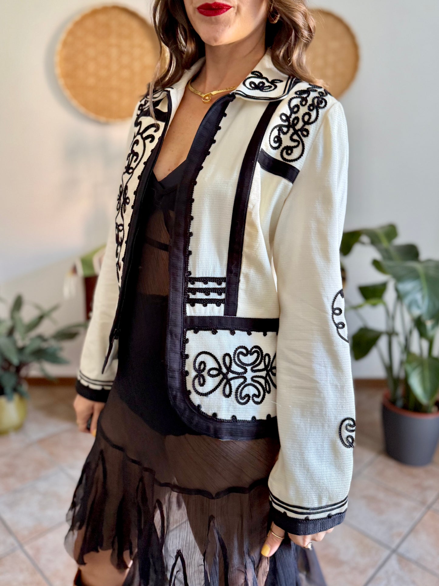 1990's vintage cream textured blazer with black textured embroidery