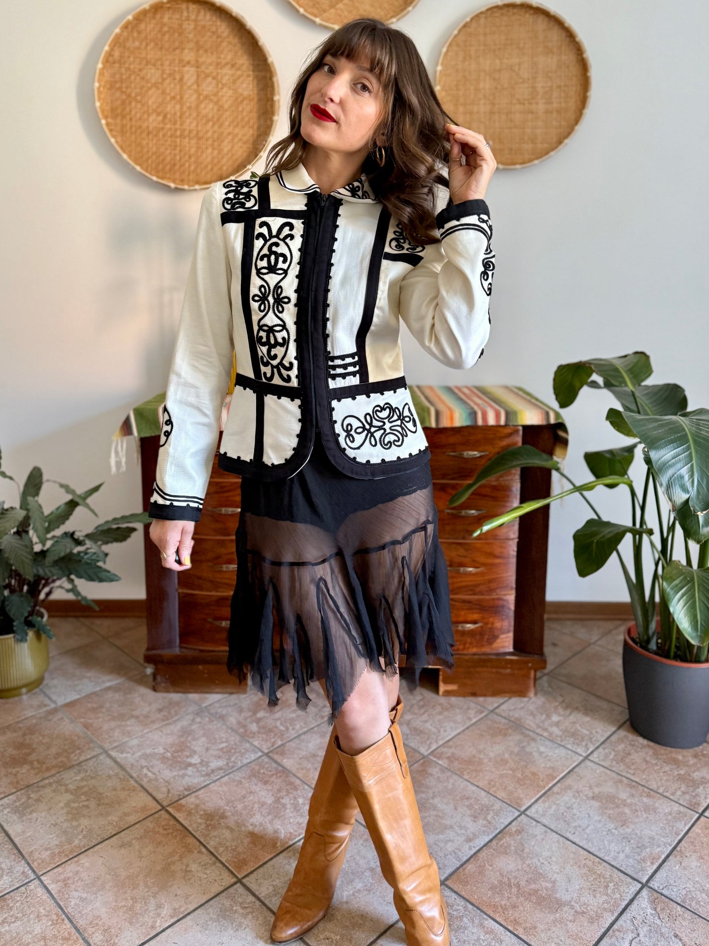1990's vintage cream textured blazer with black textured embroidery