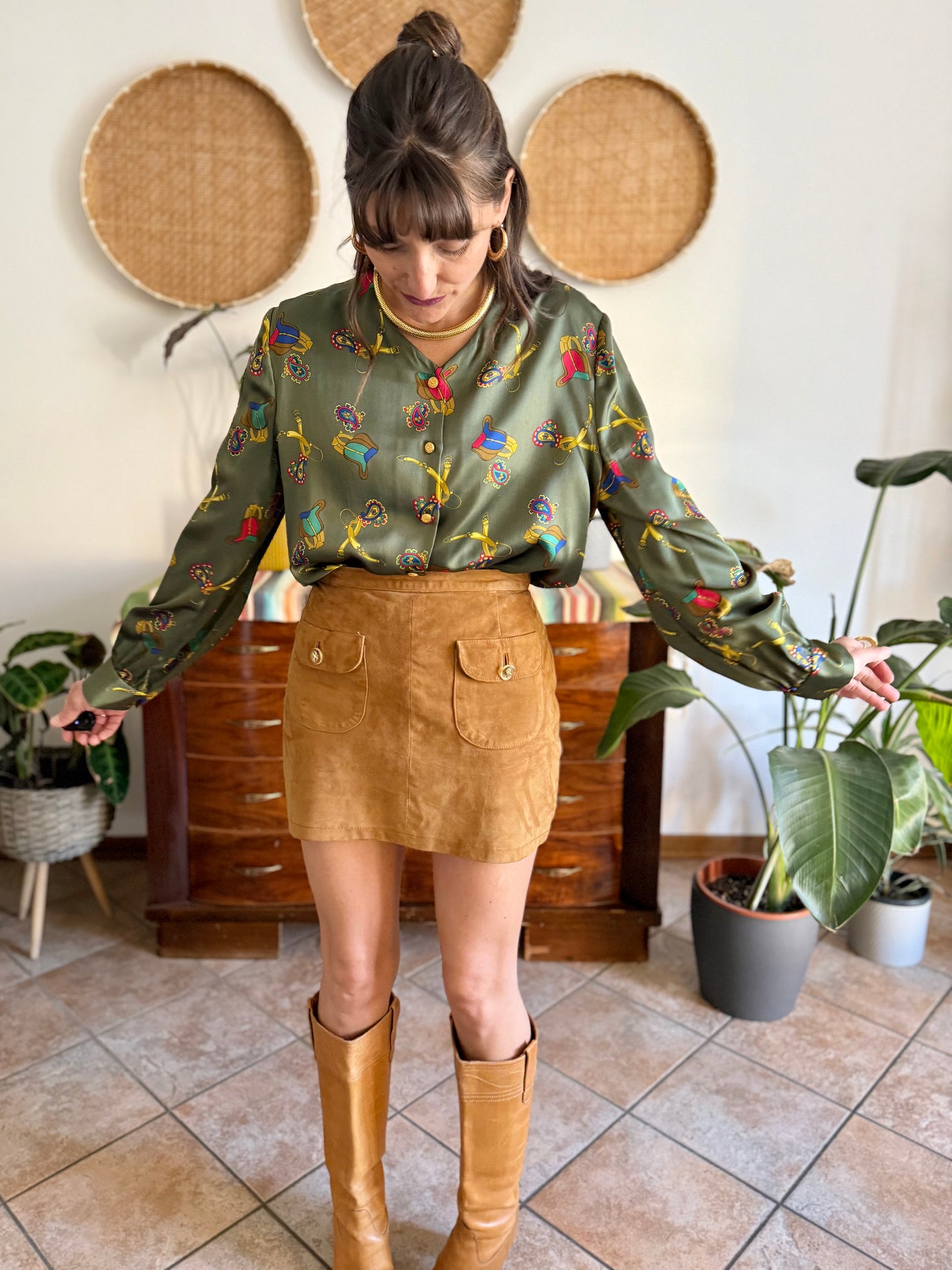 1970’s vintage green silk blouse with multicolor equestrian \print