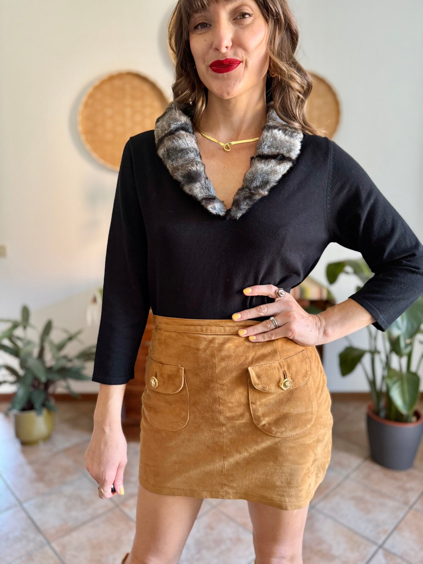 1990’s vintage’s black v-neck knit sweater with removable vegan fur collar