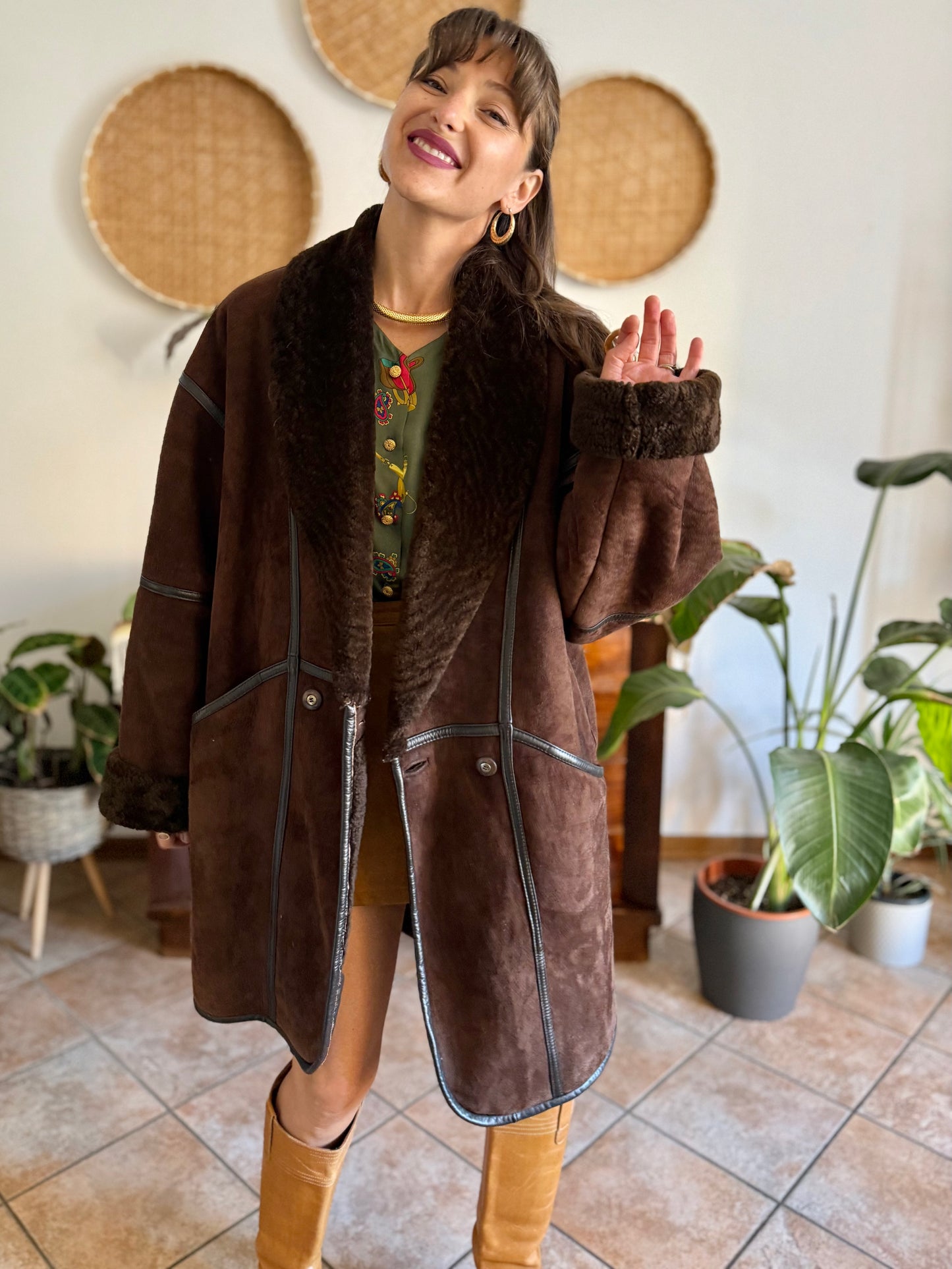 1970's vintage chocolate brown genuine shearling coat