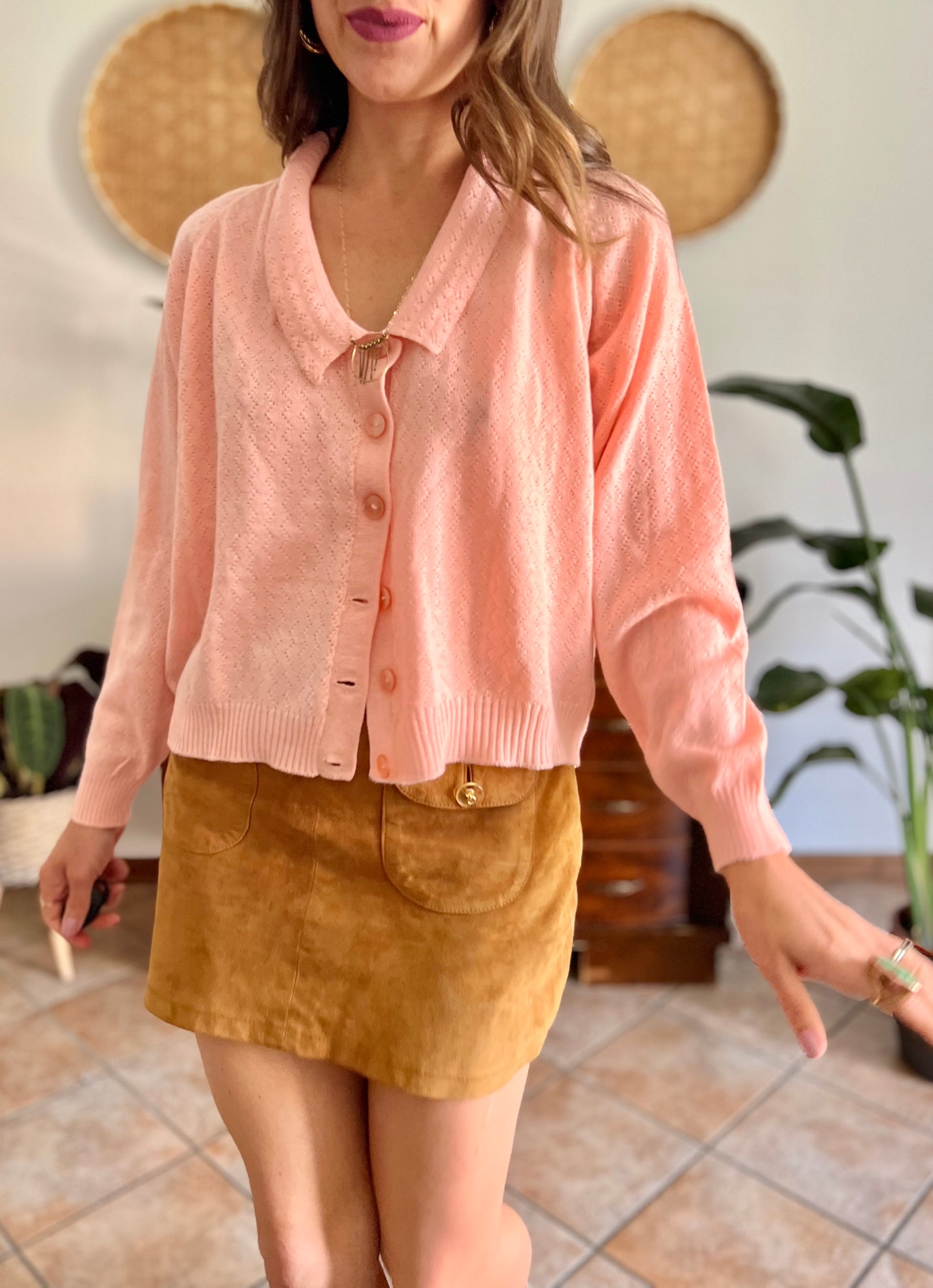 1960's vintage pinky peach chevron knit wool cardigan with pink translucent buttons and Peter Pan collar