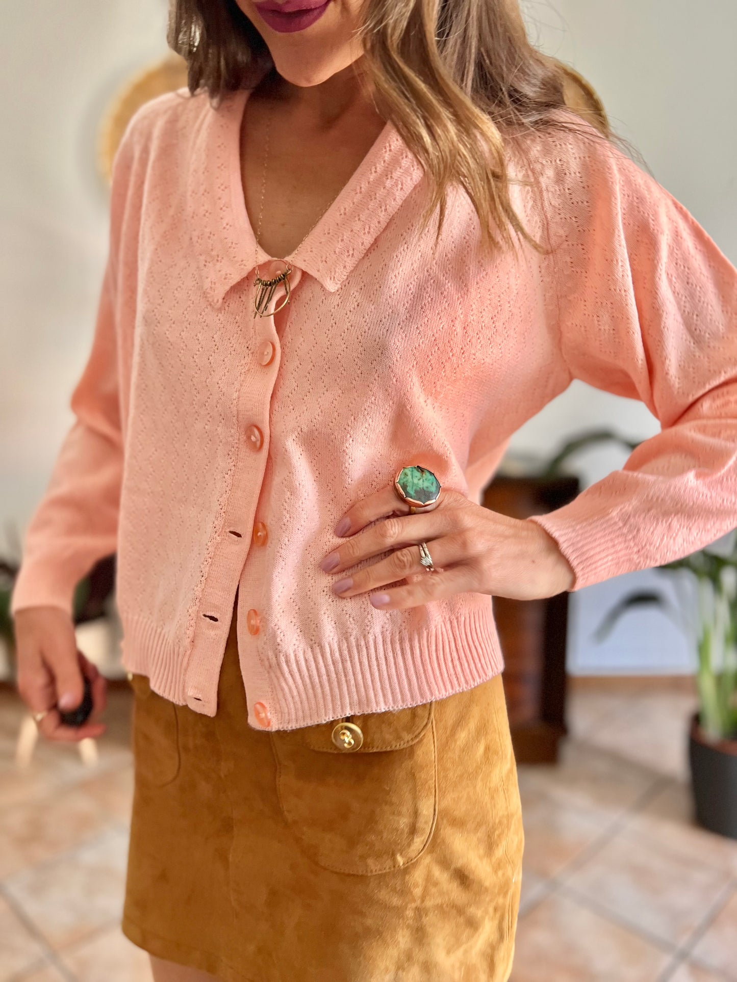 1960's vintage pinky peach chevron knit wool cardigan with pink translucent buttons and Peter Pan collar