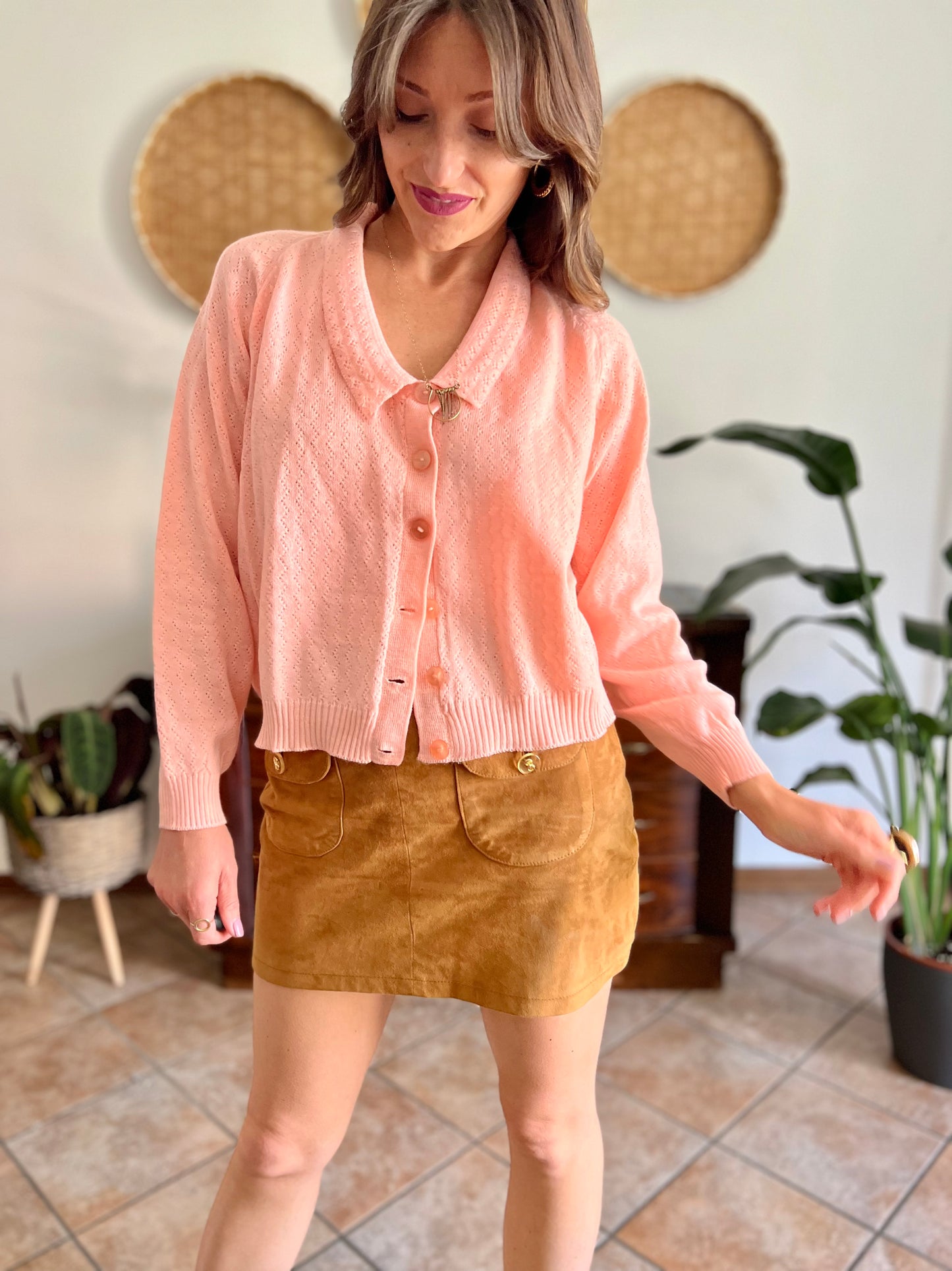 1960's vintage pinky peach chevron knit wool cardigan with pink translucent buttons and Peter Pan collar
