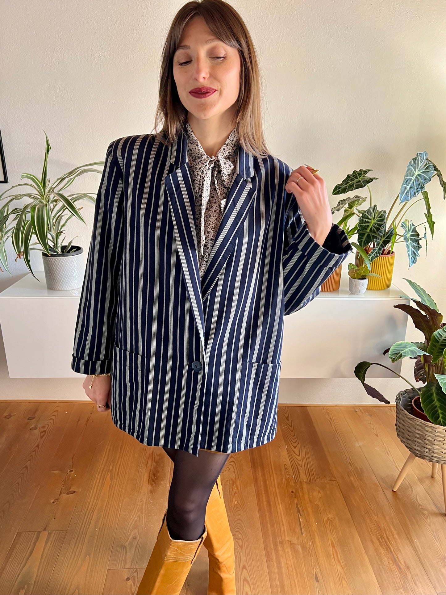 1980's vintage oversize navy blue and grey stripe wool blazer