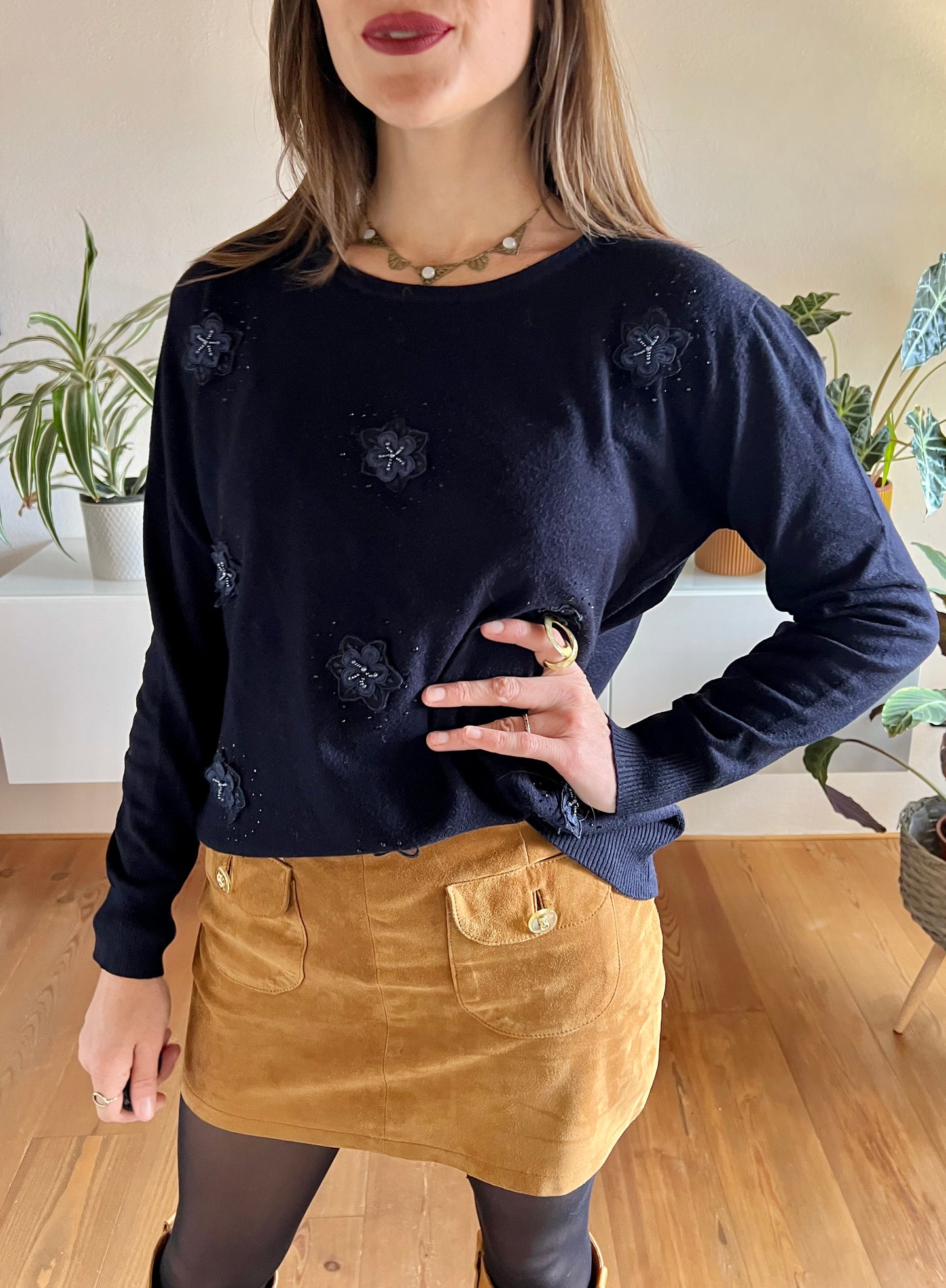 1990's vintage navy blue pullover with floral appliqué details