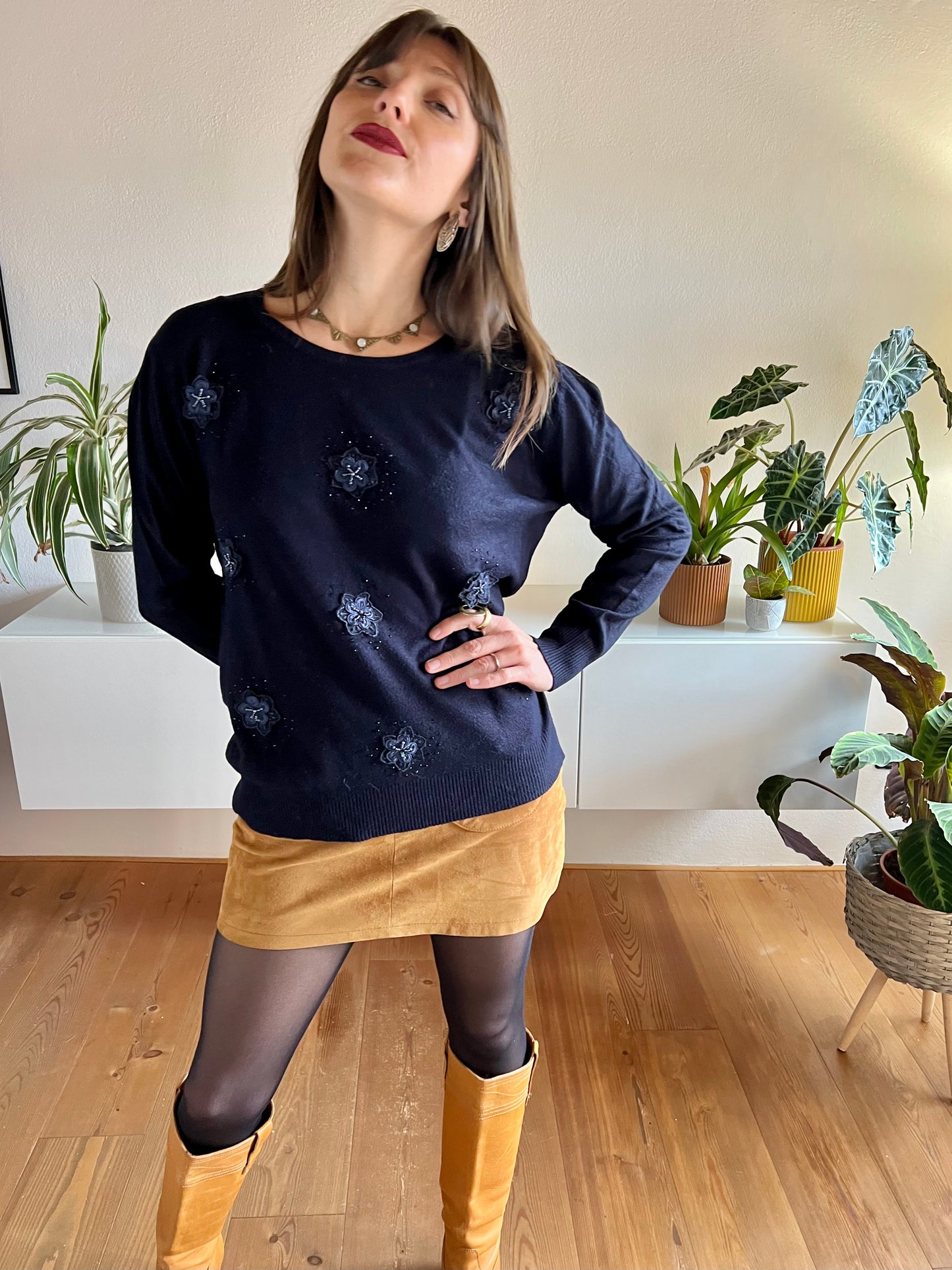 1990's vintage navy blue pullover with floral appliqué details