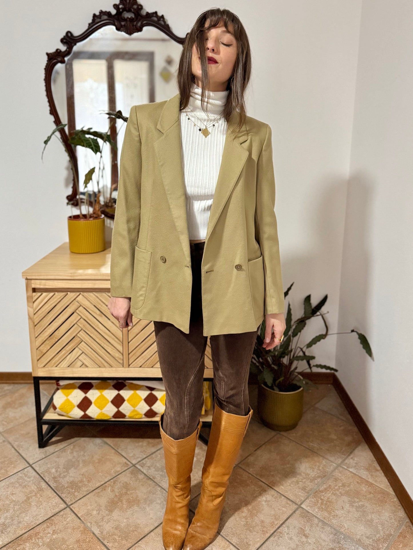 1970's vintage tailored fit khaki wool blazer