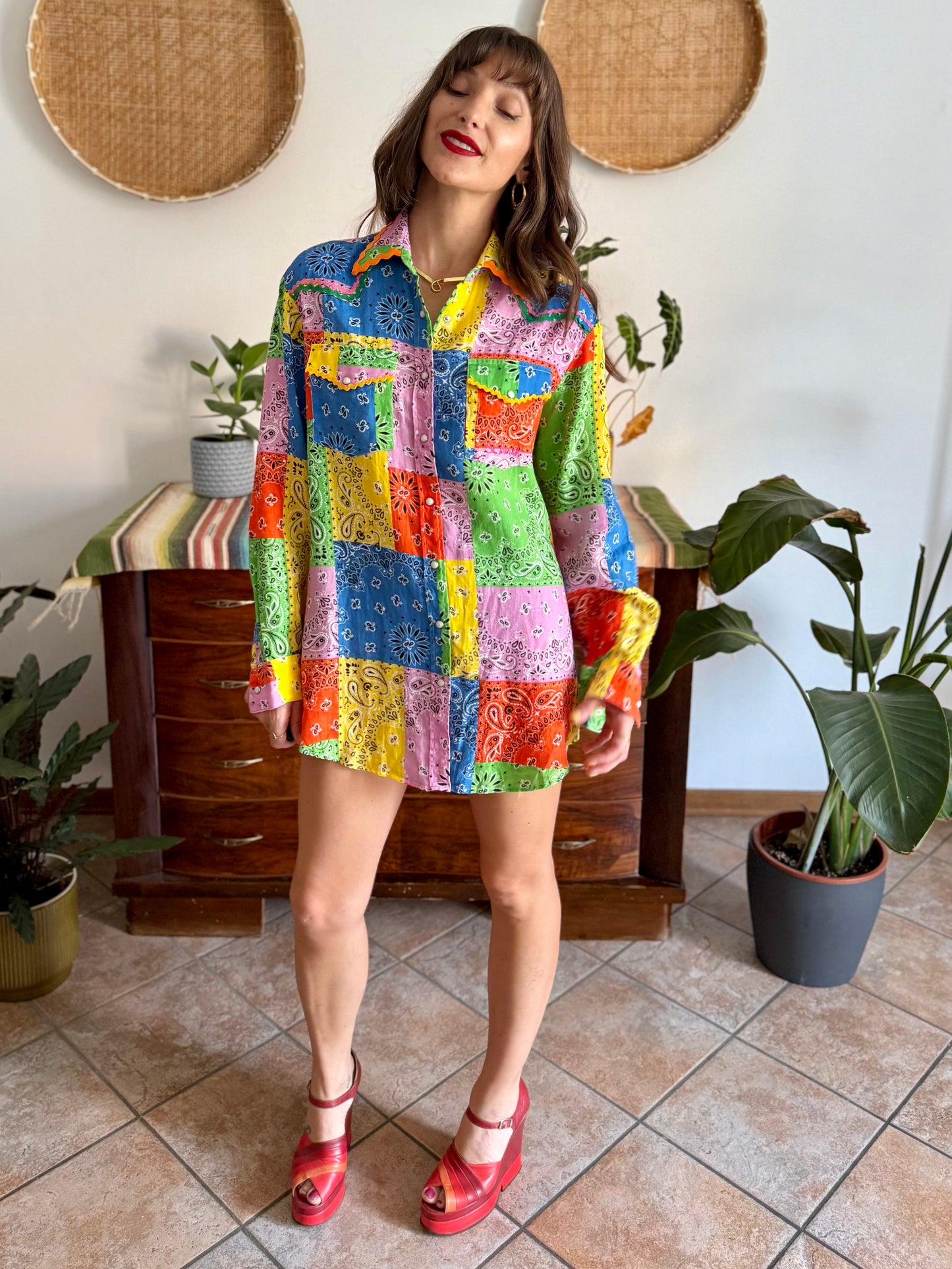 Multicolor patchwork handkerchief pearl snap linen shirt