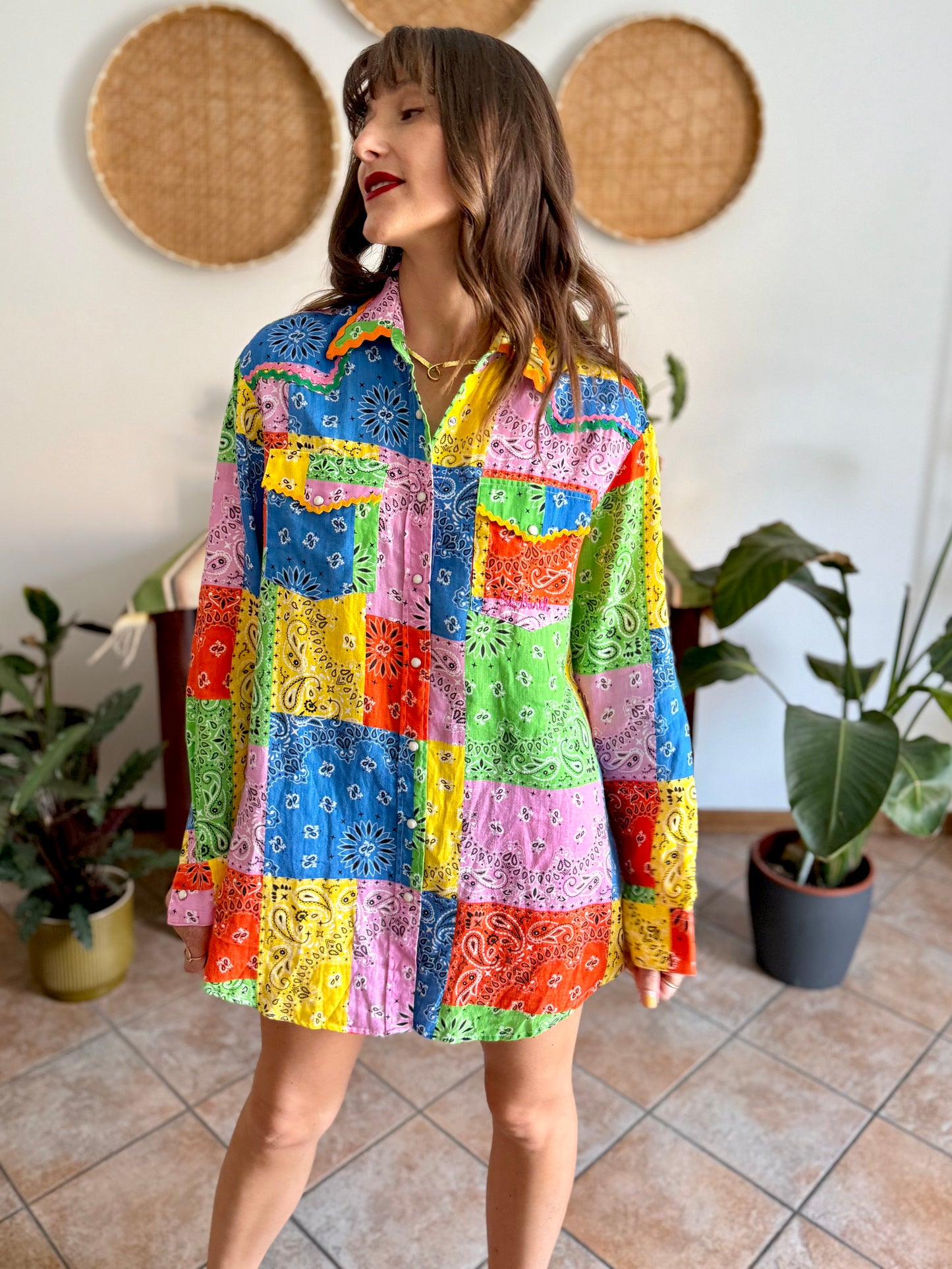 Multicolor patchwork handkerchief pearl snap linen shirt
