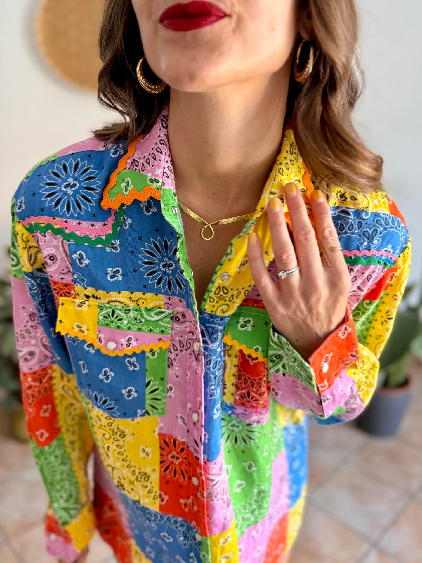 Multicolor patchwork handkerchief pearl snap linen shirt