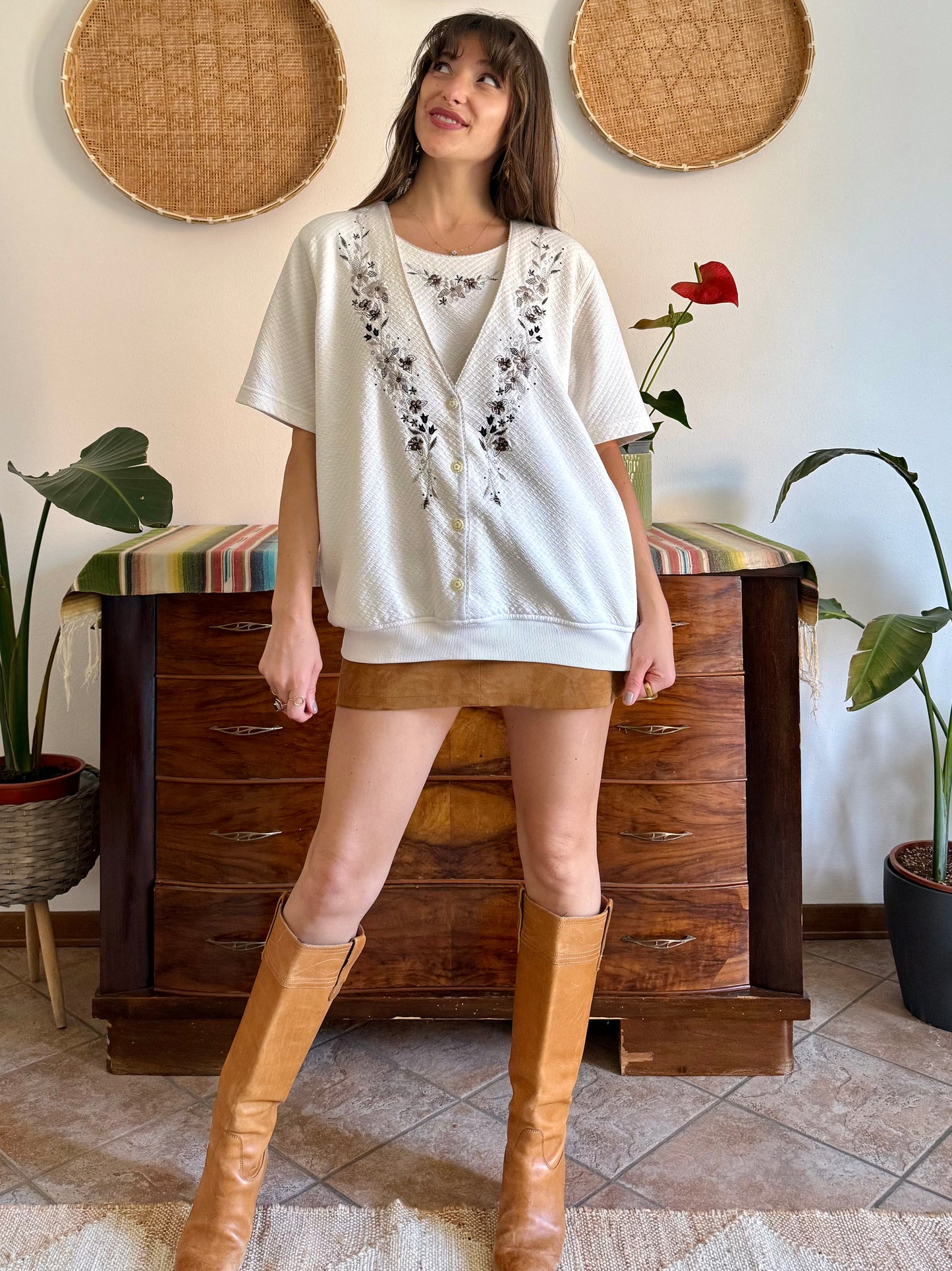 1970’s vintage cream quilted knit top with brown floral embroidery