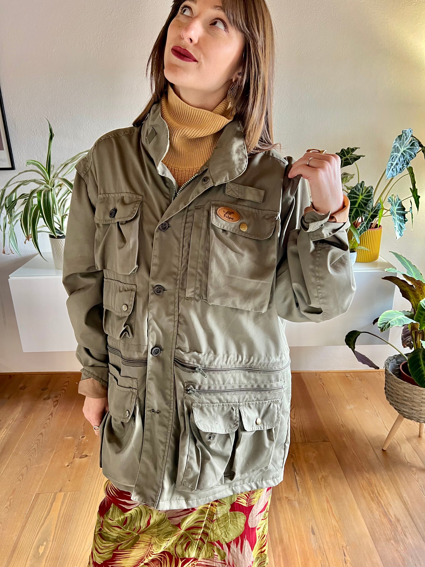 1980's vintage unisex military green utility coat with removable sleeves