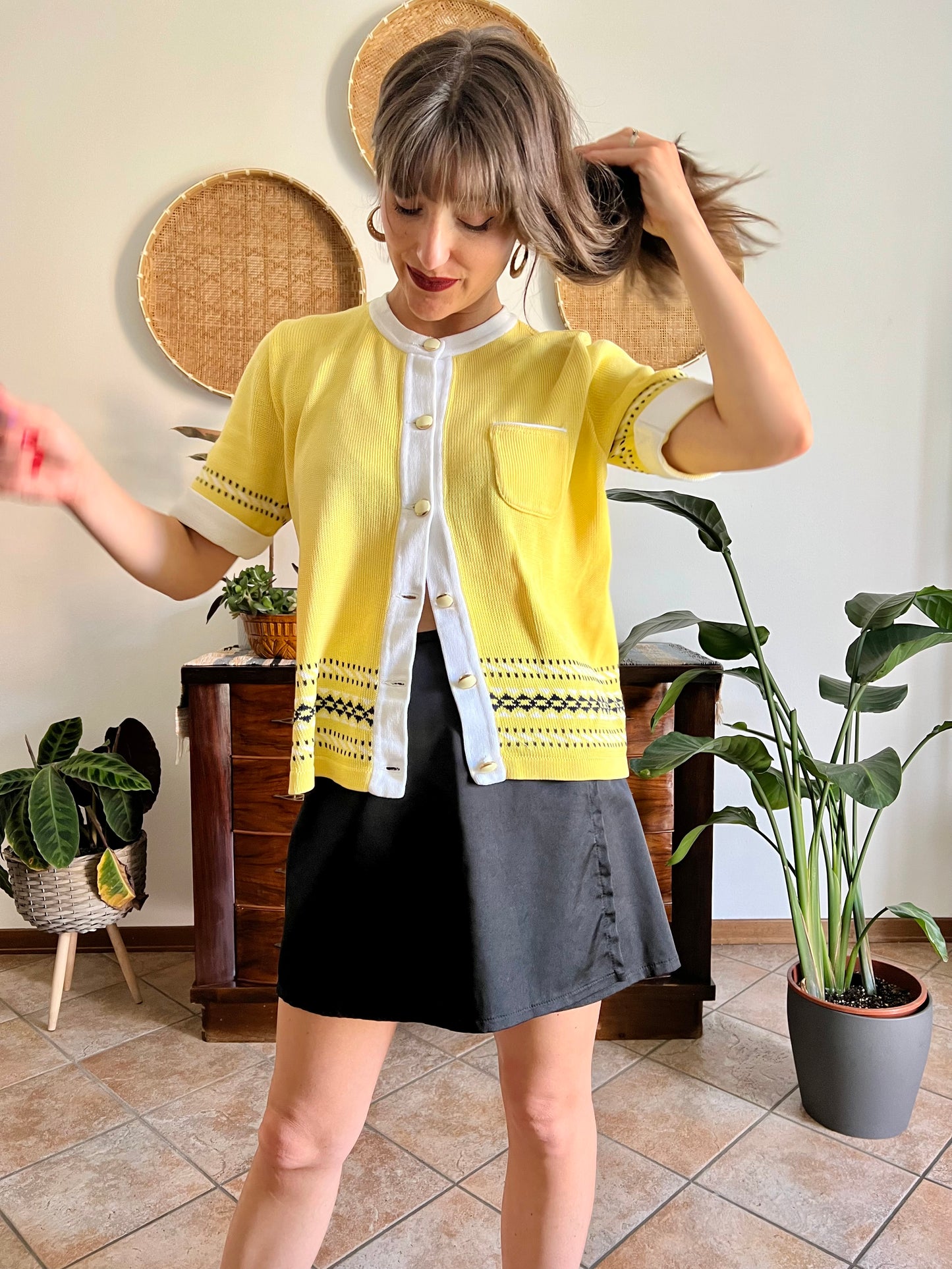 1980's vintage yellow short sleeve knit cardigan with black and white knit pattern