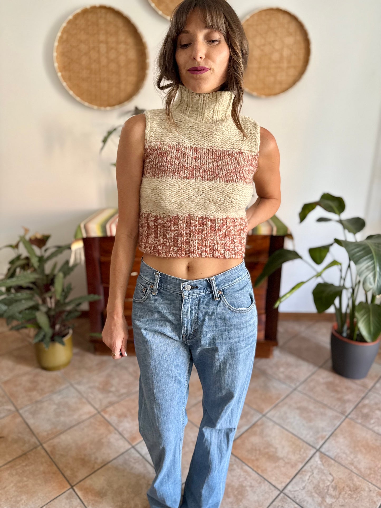 Y2k vintage cream and burgundy stripe knit cropped knit turtleneck