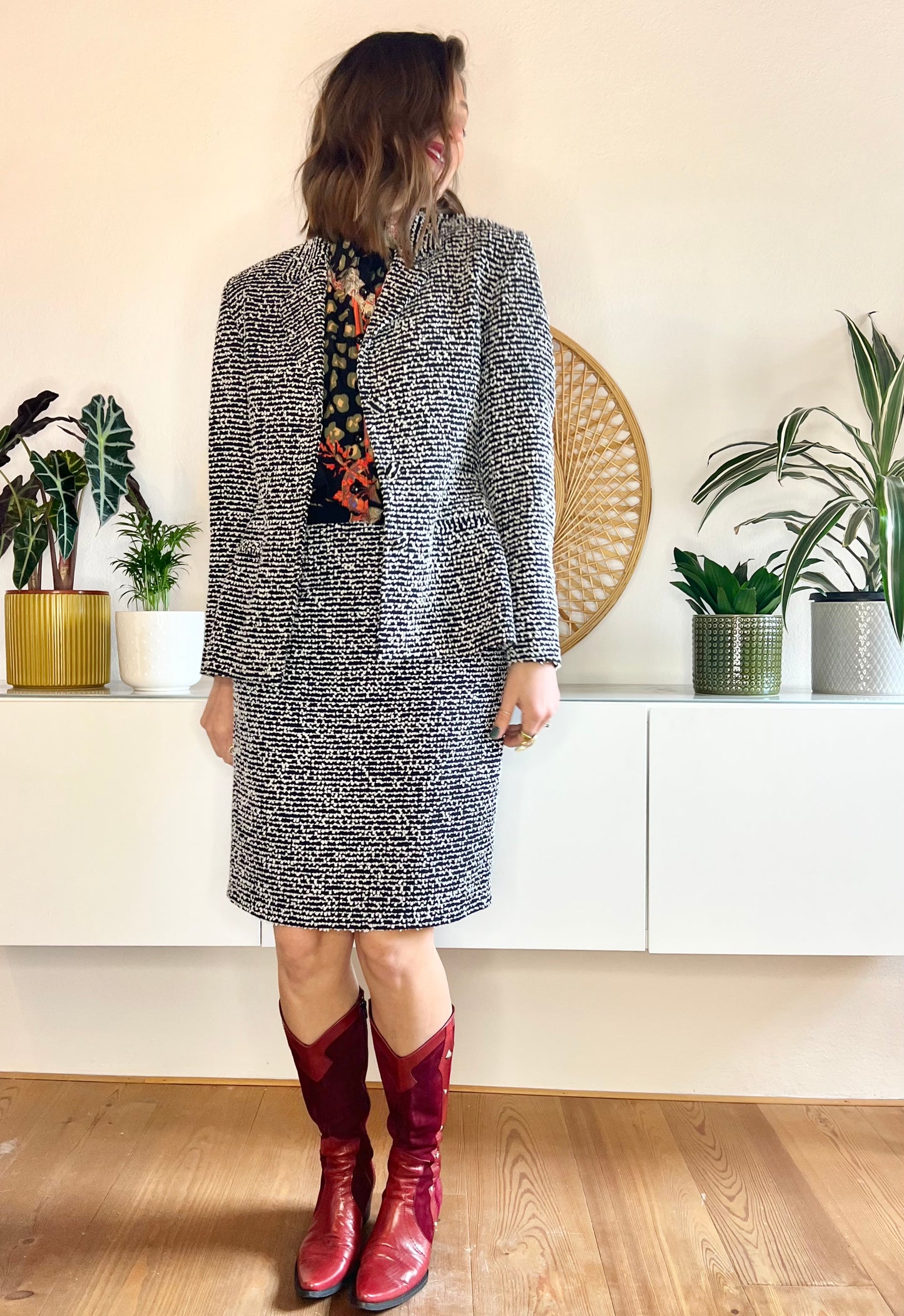 Blazer vintage anni '90 in misto lana bouclé blu navy e bianco