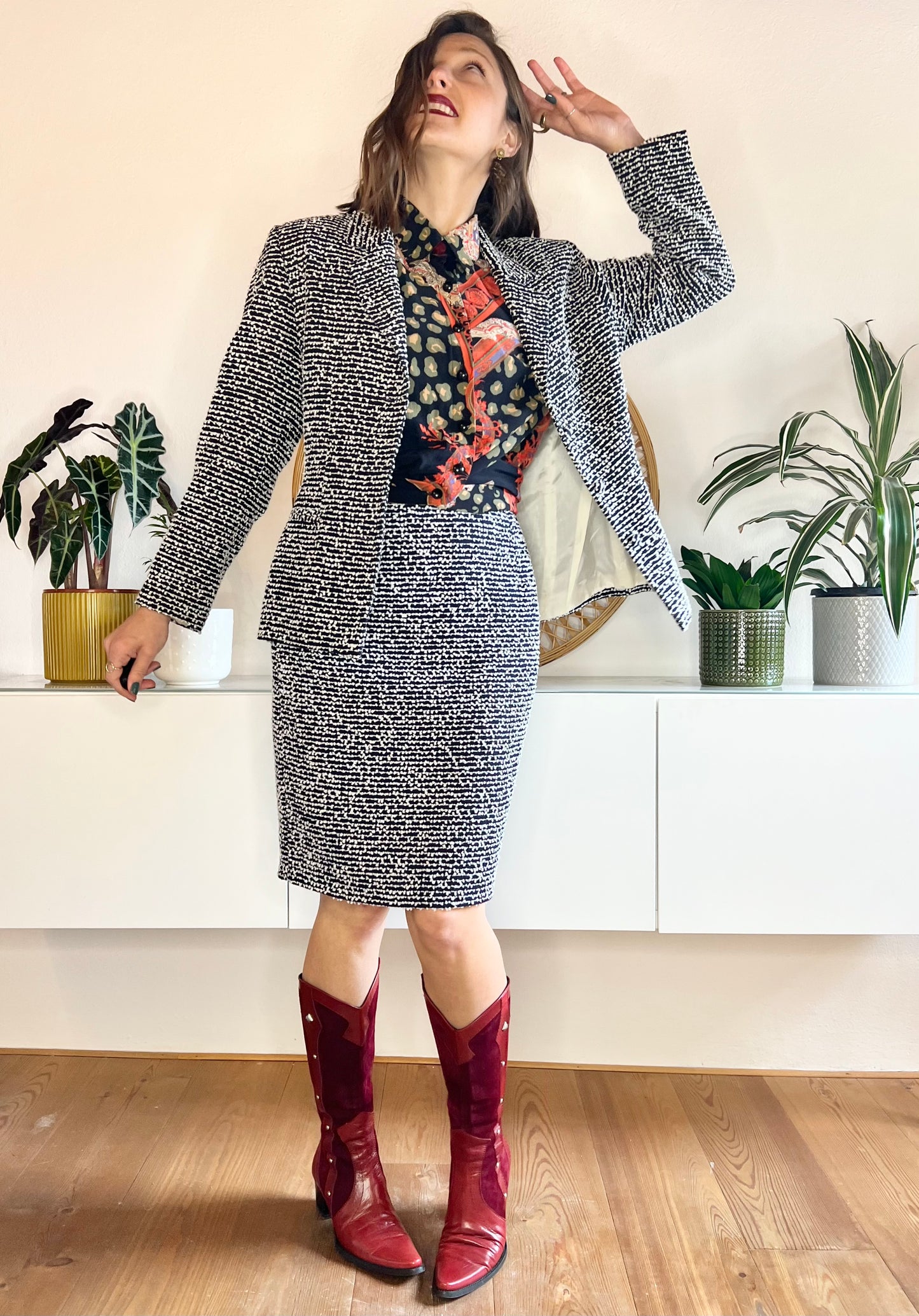 Blazer vintage anni '90 in misto lana bouclé blu navy e bianco