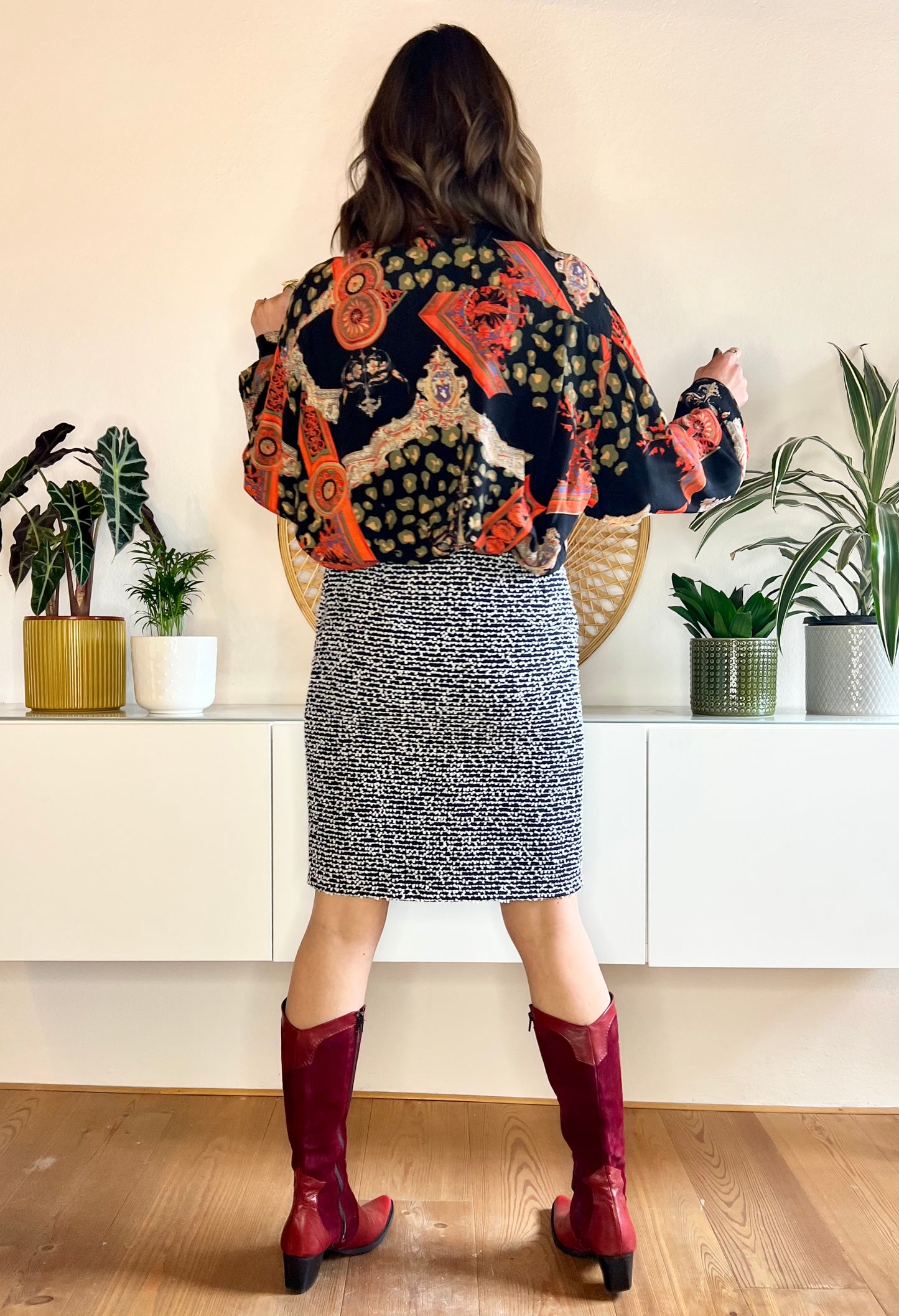 1990's vintage navy blue and white boucle wool blend skirt