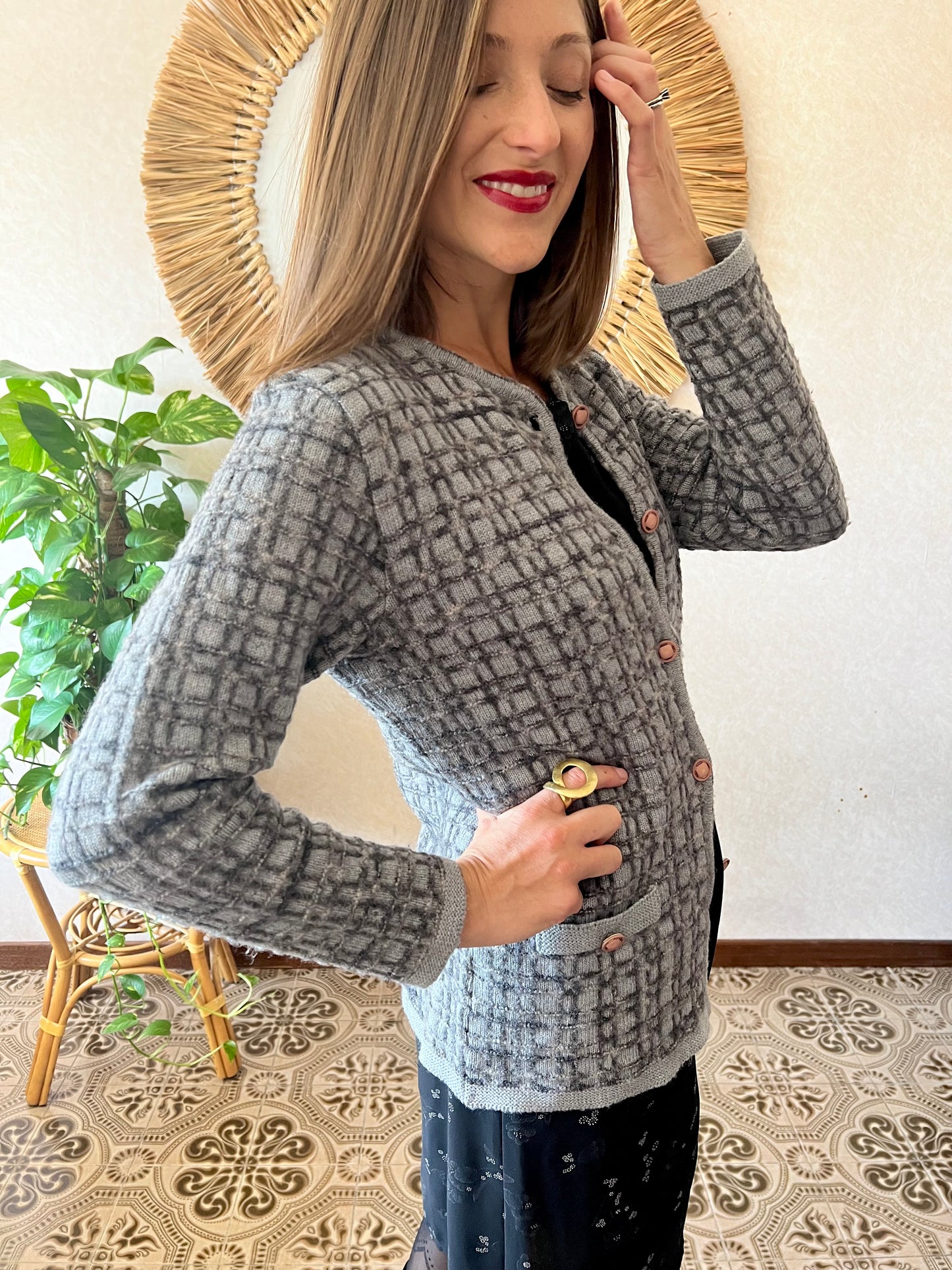 Cardigan lavorato a maglia geometrico grigio multi tono vintage anni '70