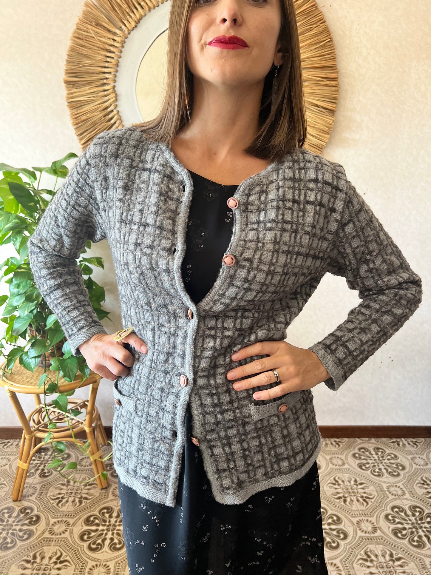 Cardigan lavorato a maglia geometrico grigio multi tono vintage anni '70